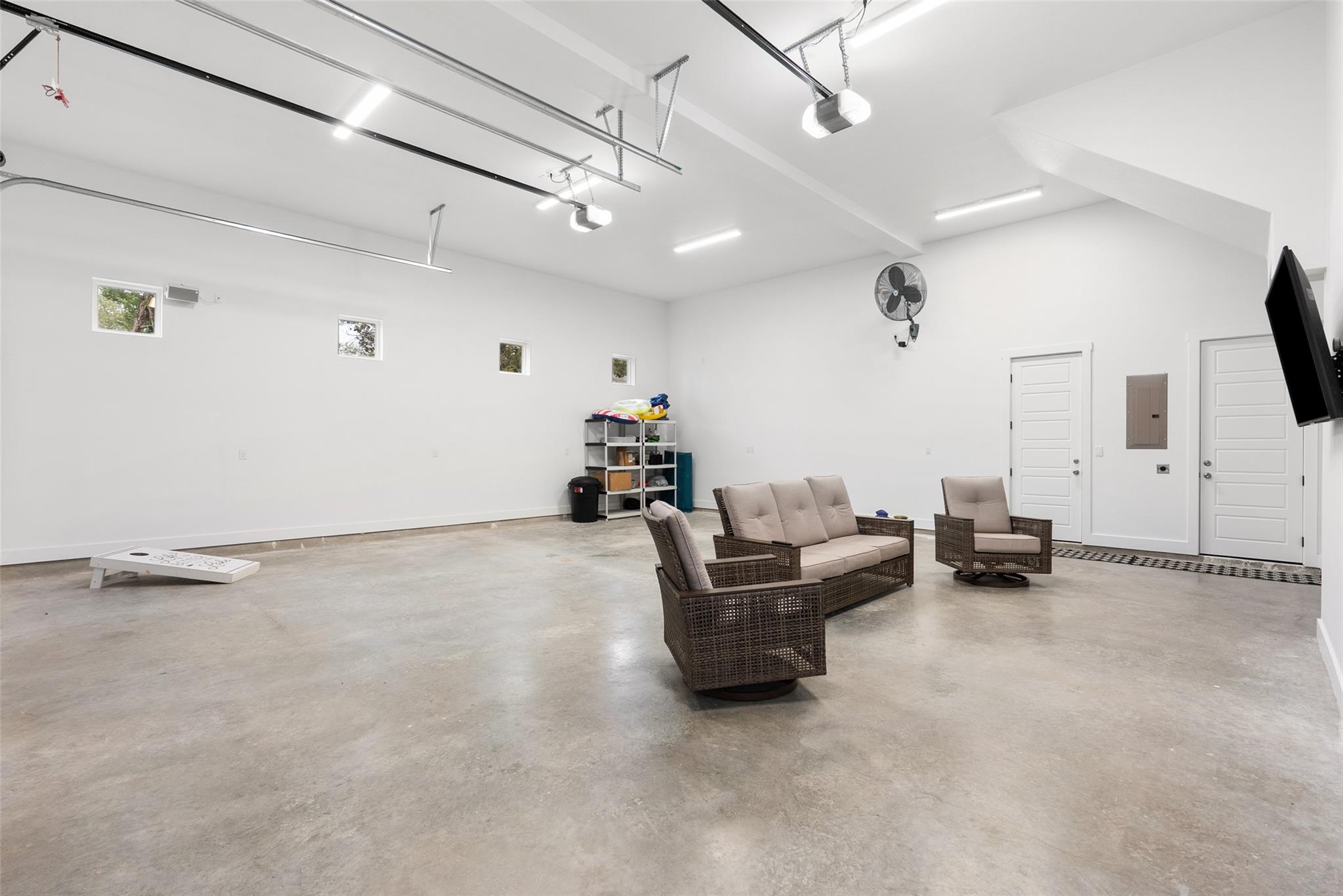 3160 Lakeview Dr, Canyon Lake, TX 78133