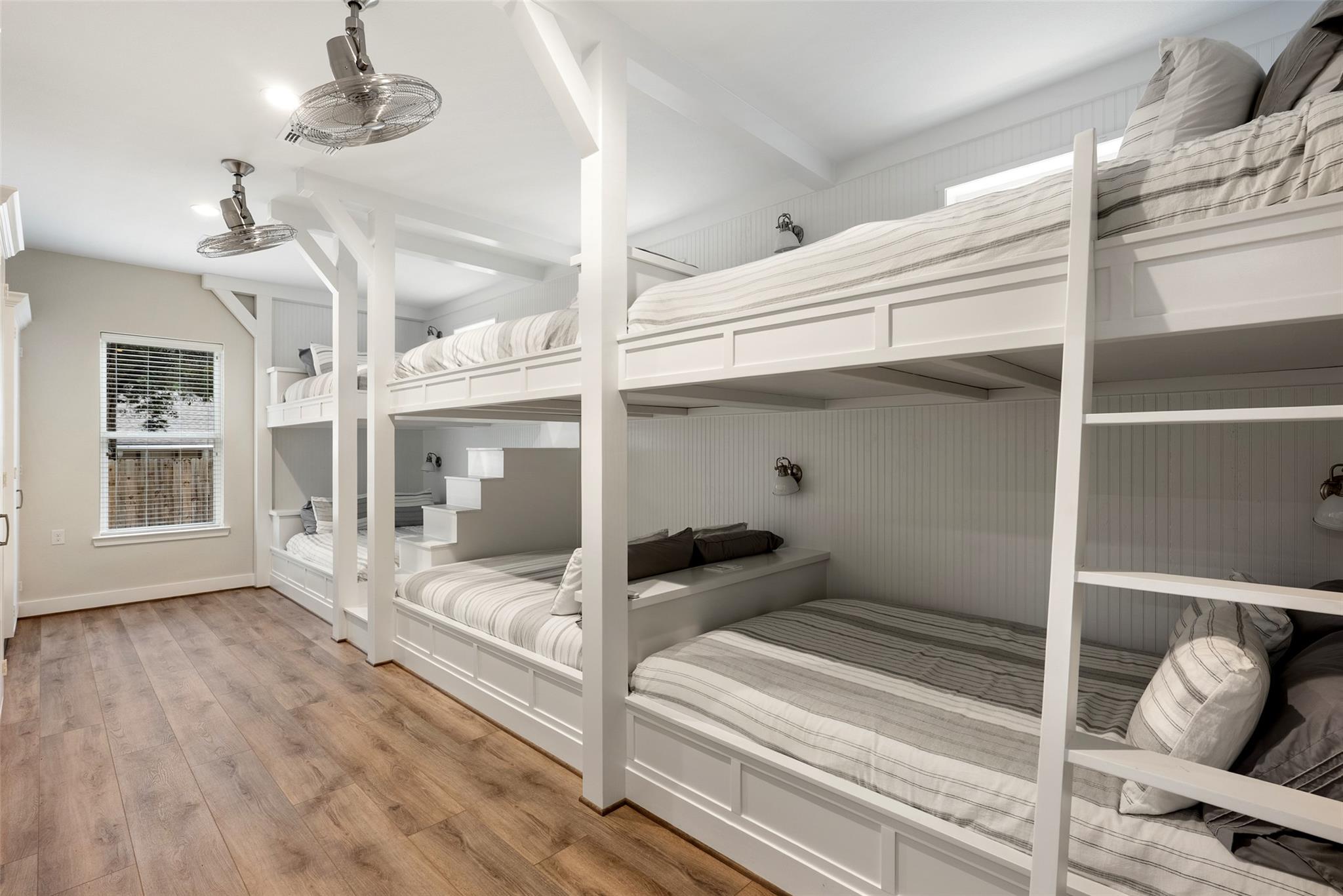 3160 Lakeview Dr, Canyon Lake, TX 78133