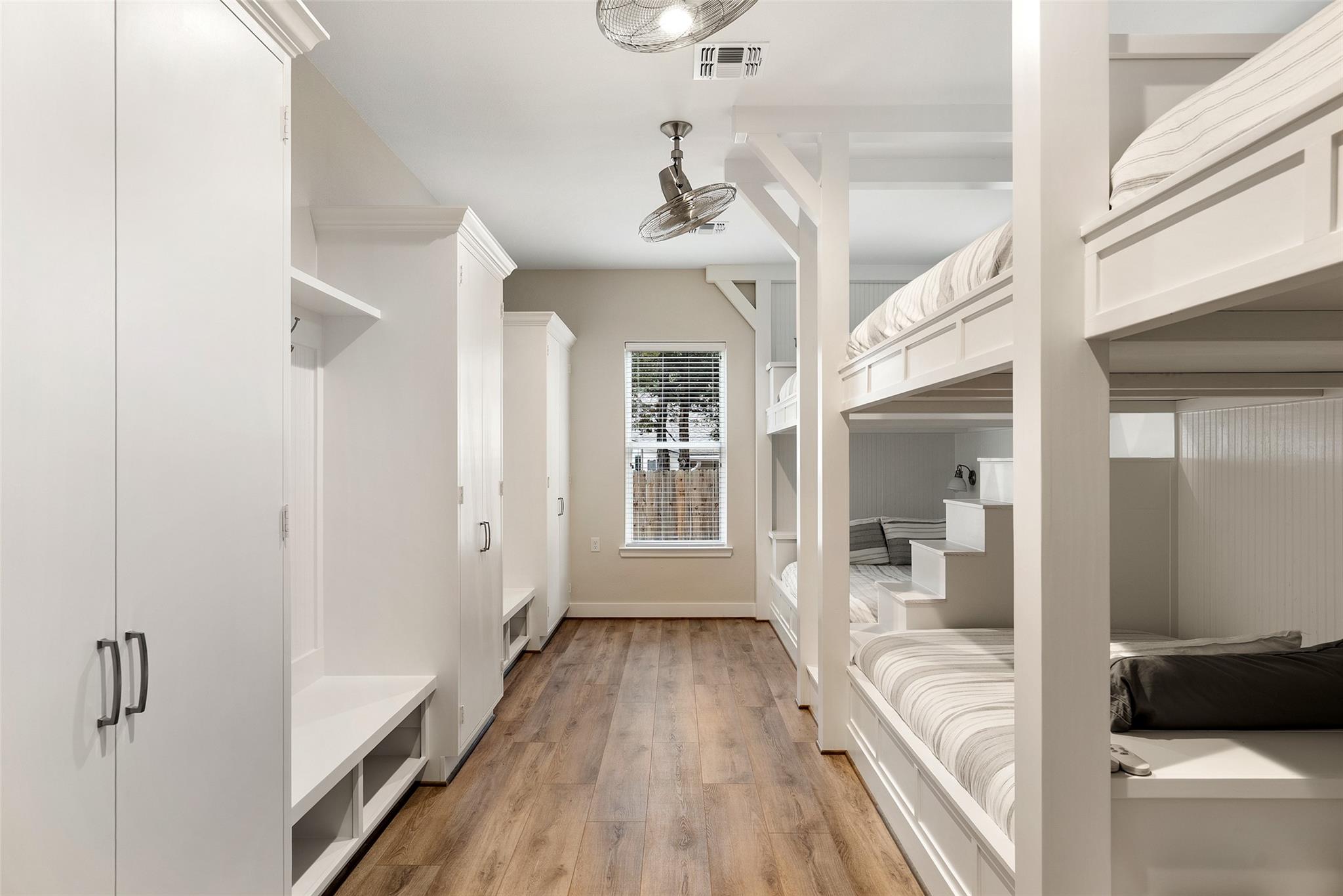 3160 Lakeview Dr, Canyon Lake, TX 78133