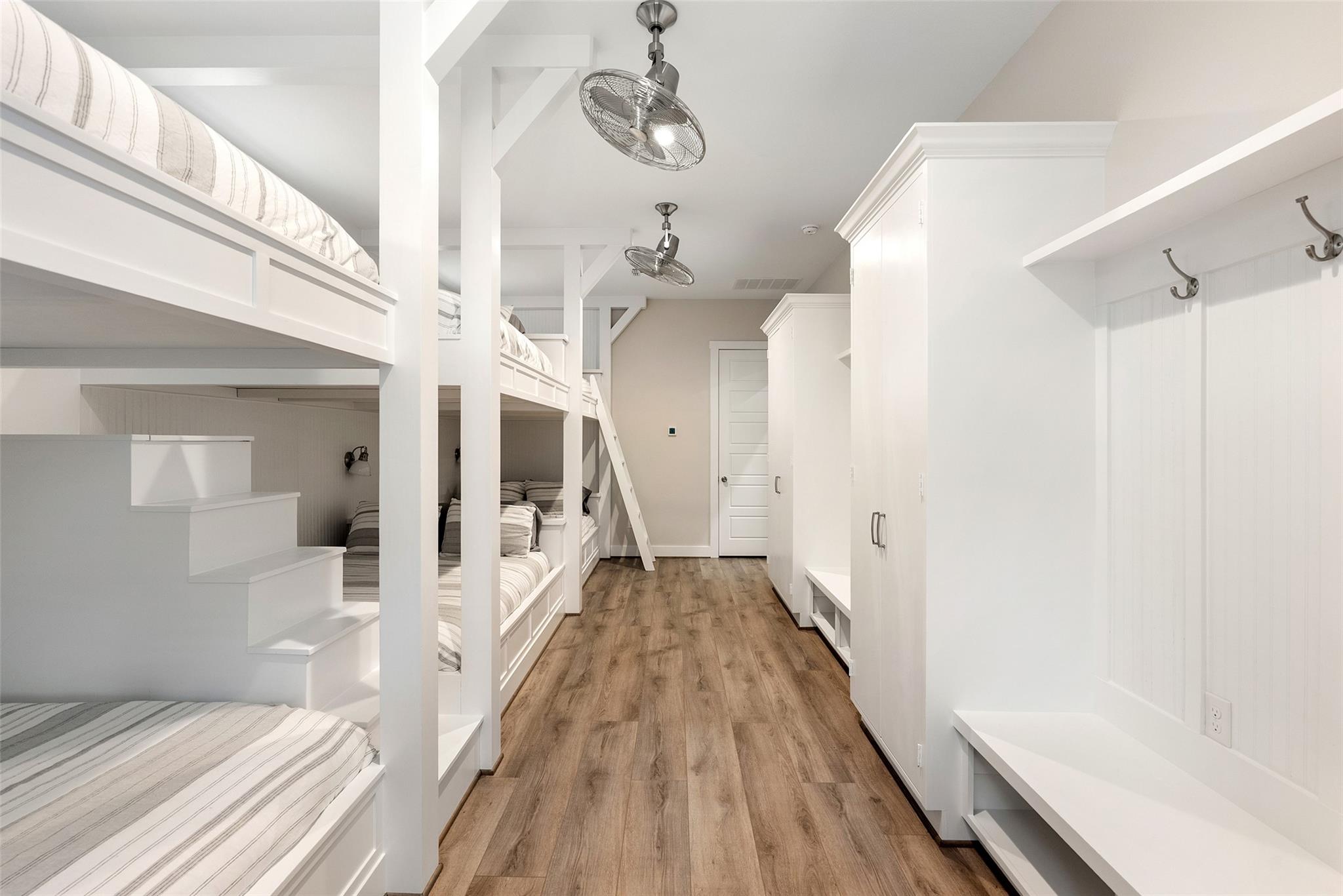 3160 Lakeview Dr, Canyon Lake, TX 78133