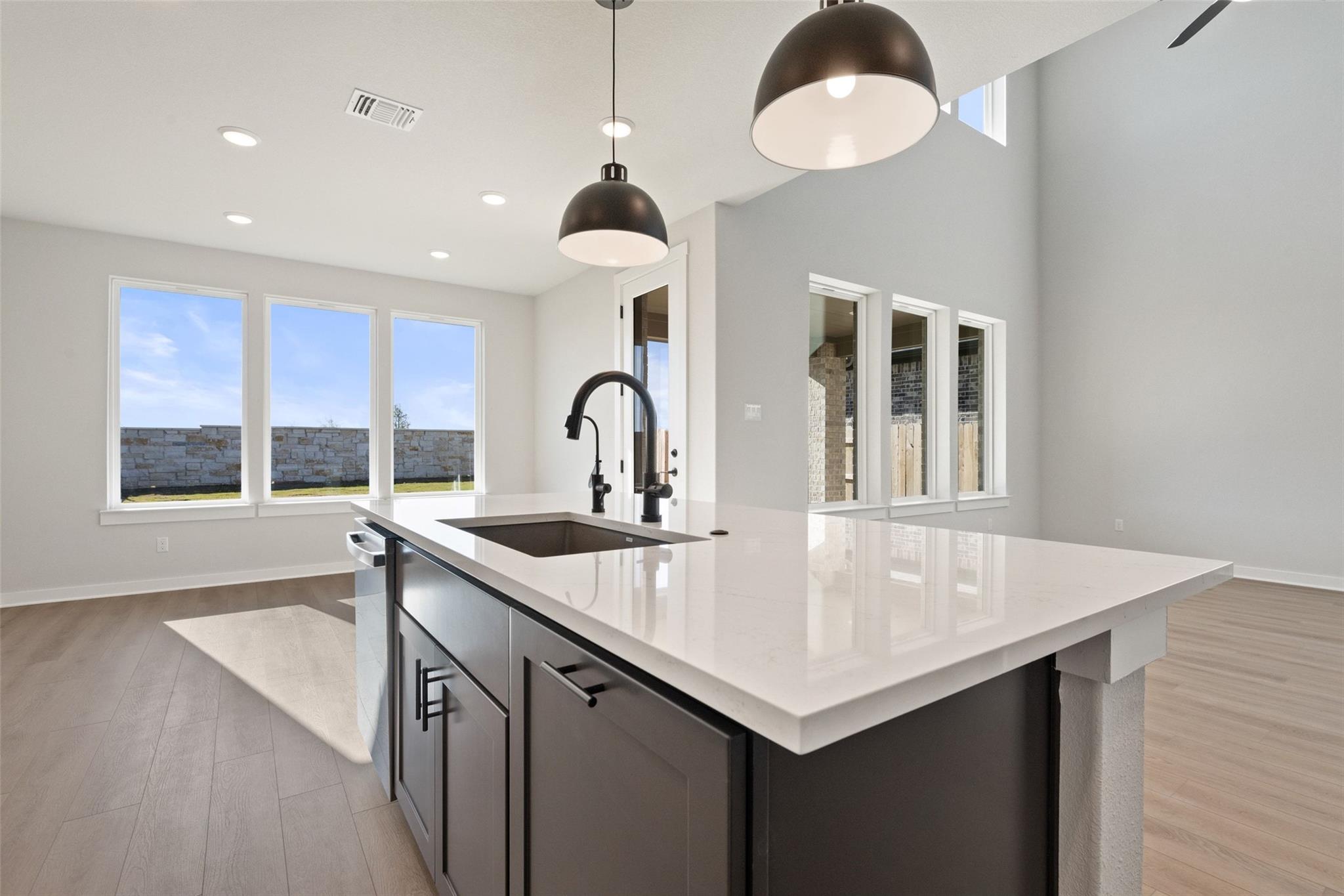 344 Brandywine Road, Hutto, TX 78634