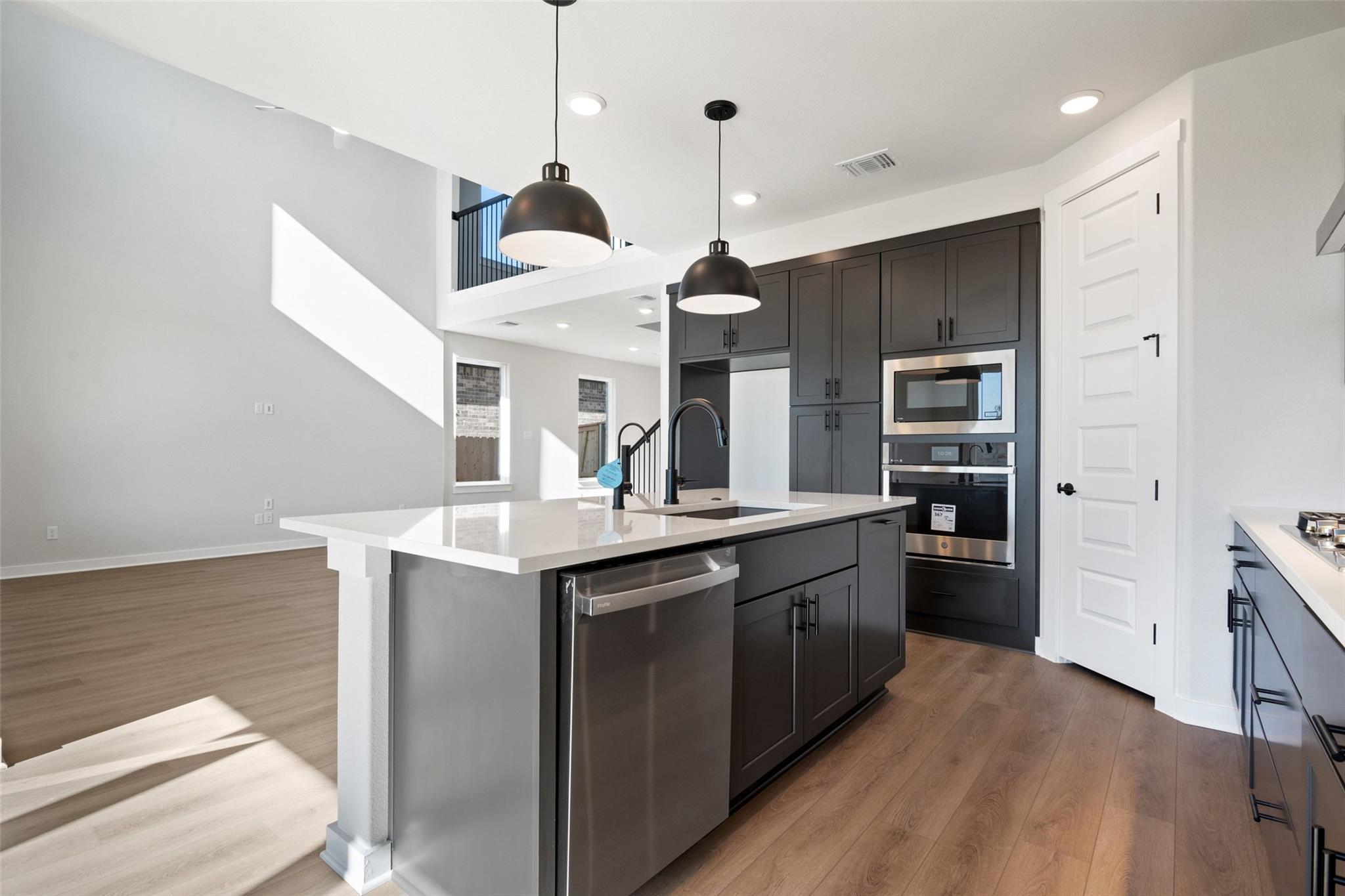 344 Brandywine Road, Hutto, TX 78634