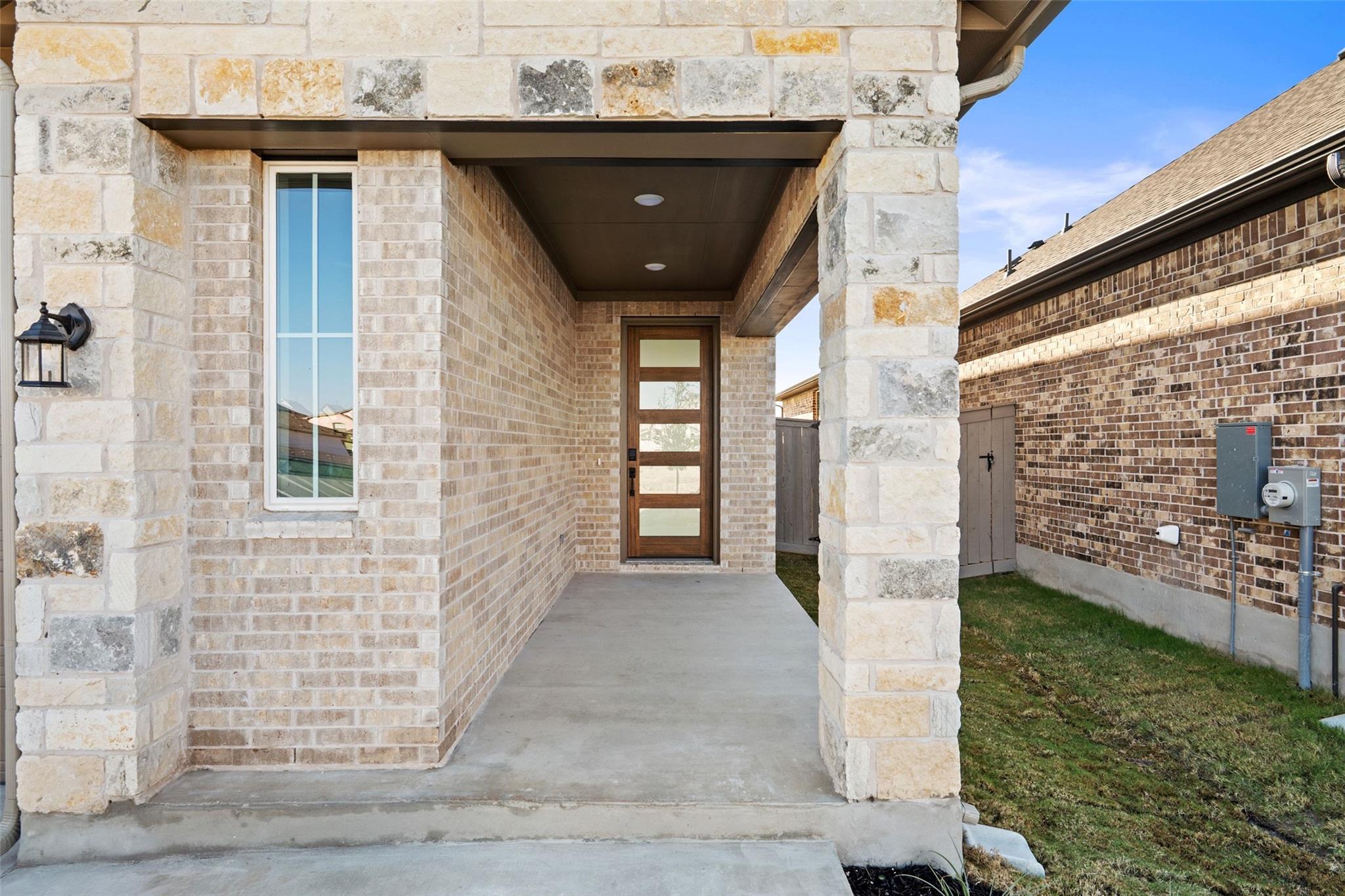 344 Brandywine Road, Hutto, TX 78634