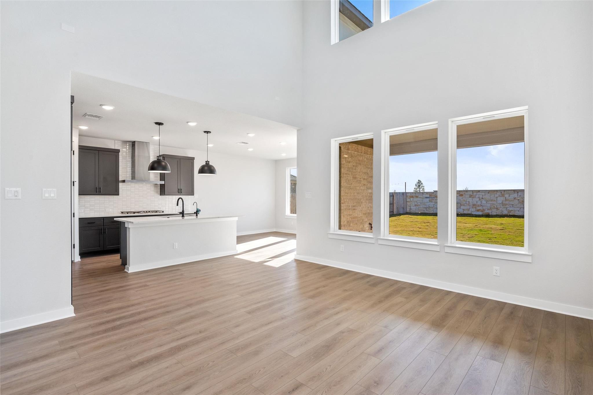 344 Brandywine Road, Hutto, TX 78634