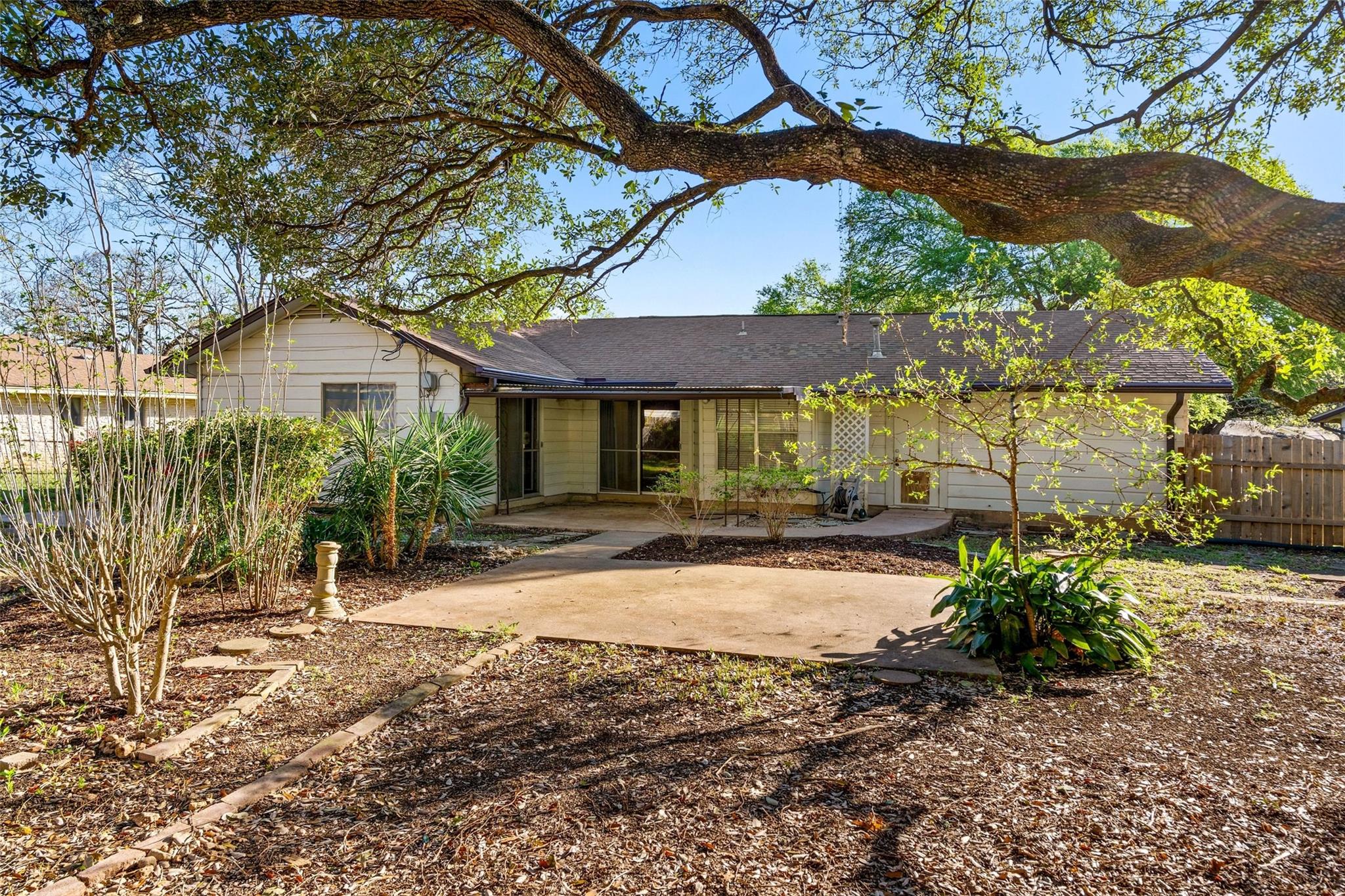 2611 Choctaw Trl, Austin, TX 78745