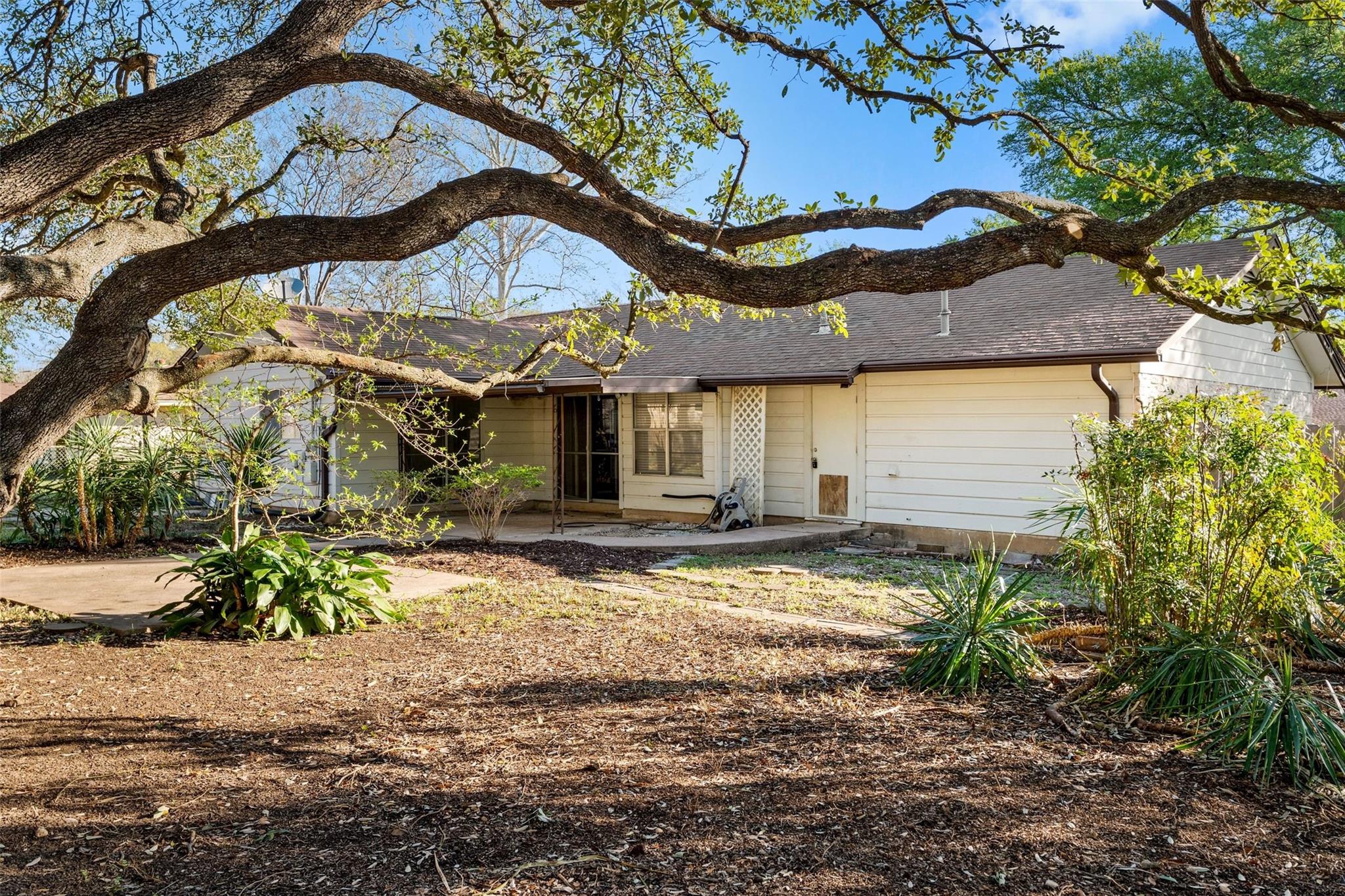 2611 Choctaw Trl, Austin, TX 78745