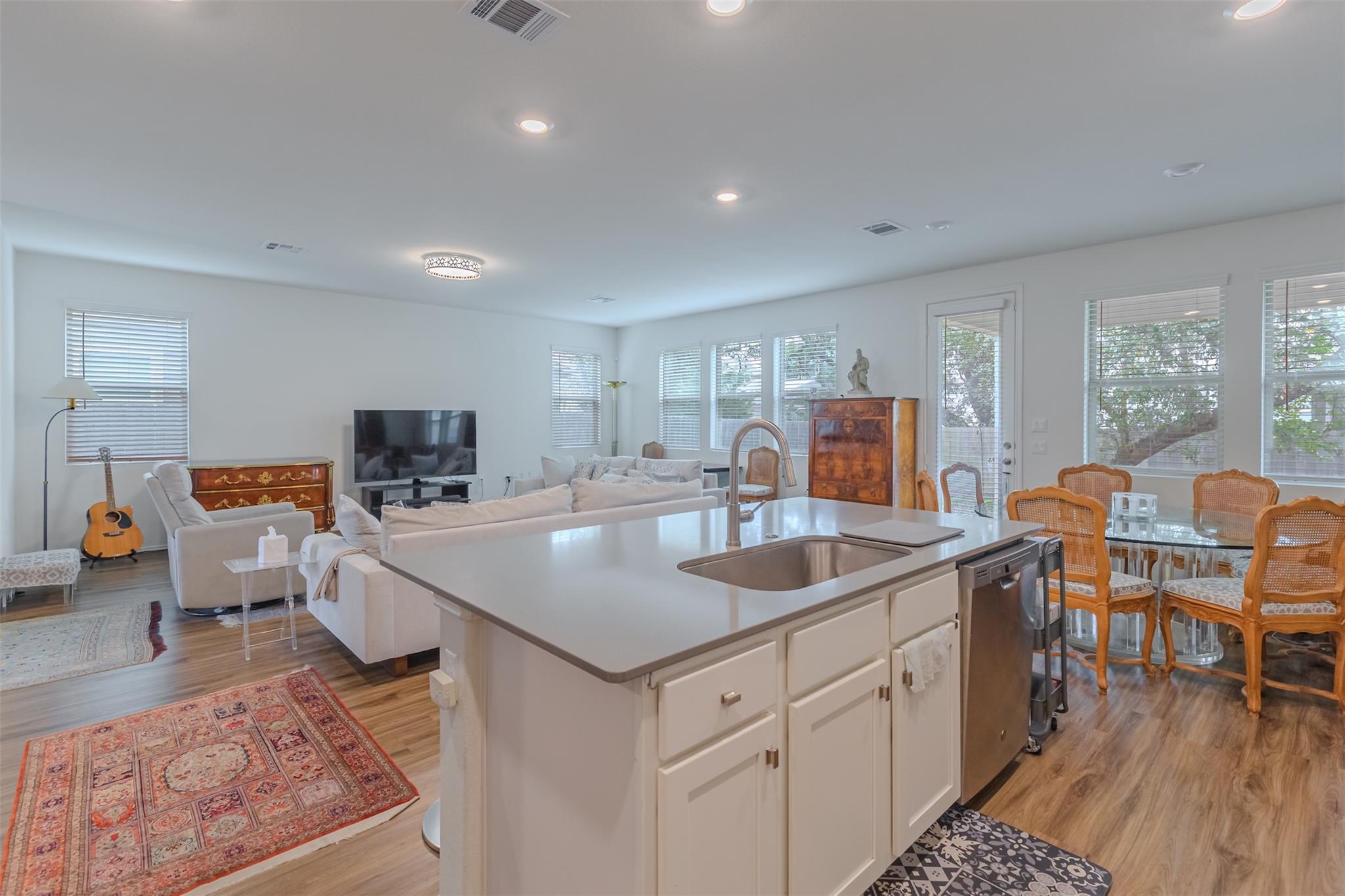 1123 Winifred Dr, Austin, TX 78748