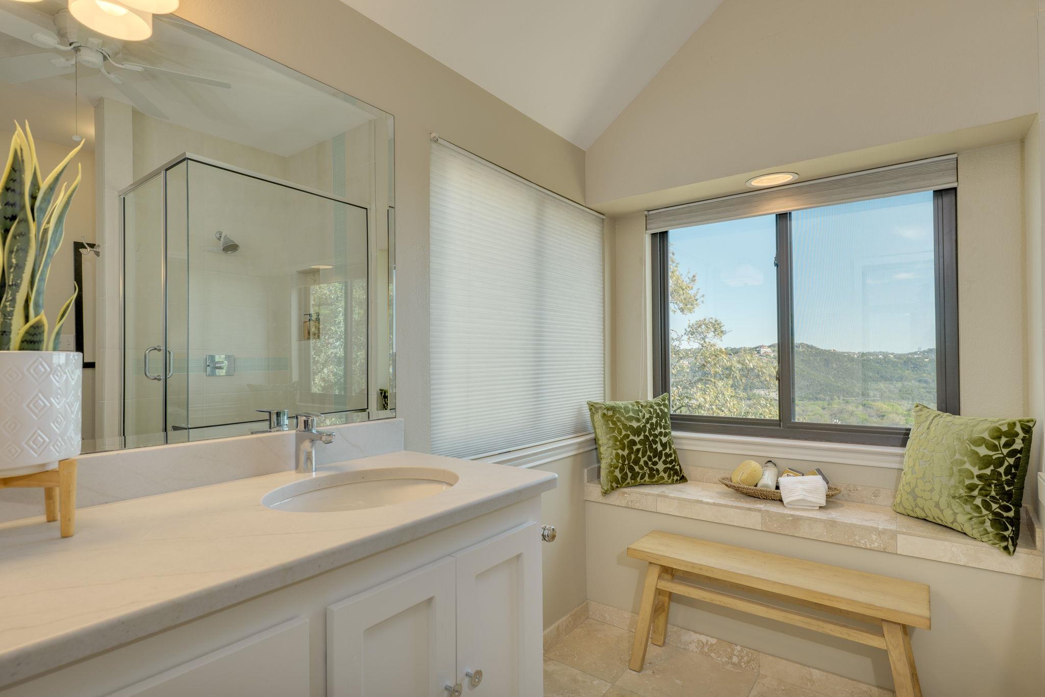 6703 Lakewood Point Cv, Austin, TX 78750