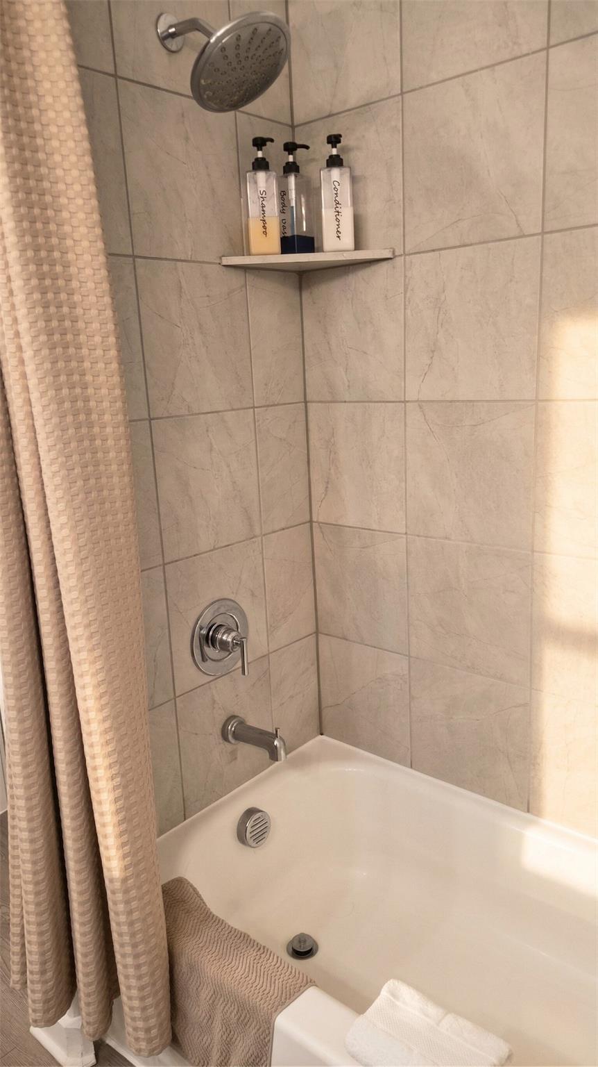 680 Naumann DR #A1 # A1, Leander, TX 78641