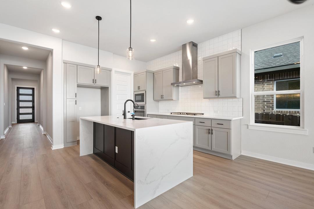 608 Leeland Drive, Liberty Hill, TX 78642