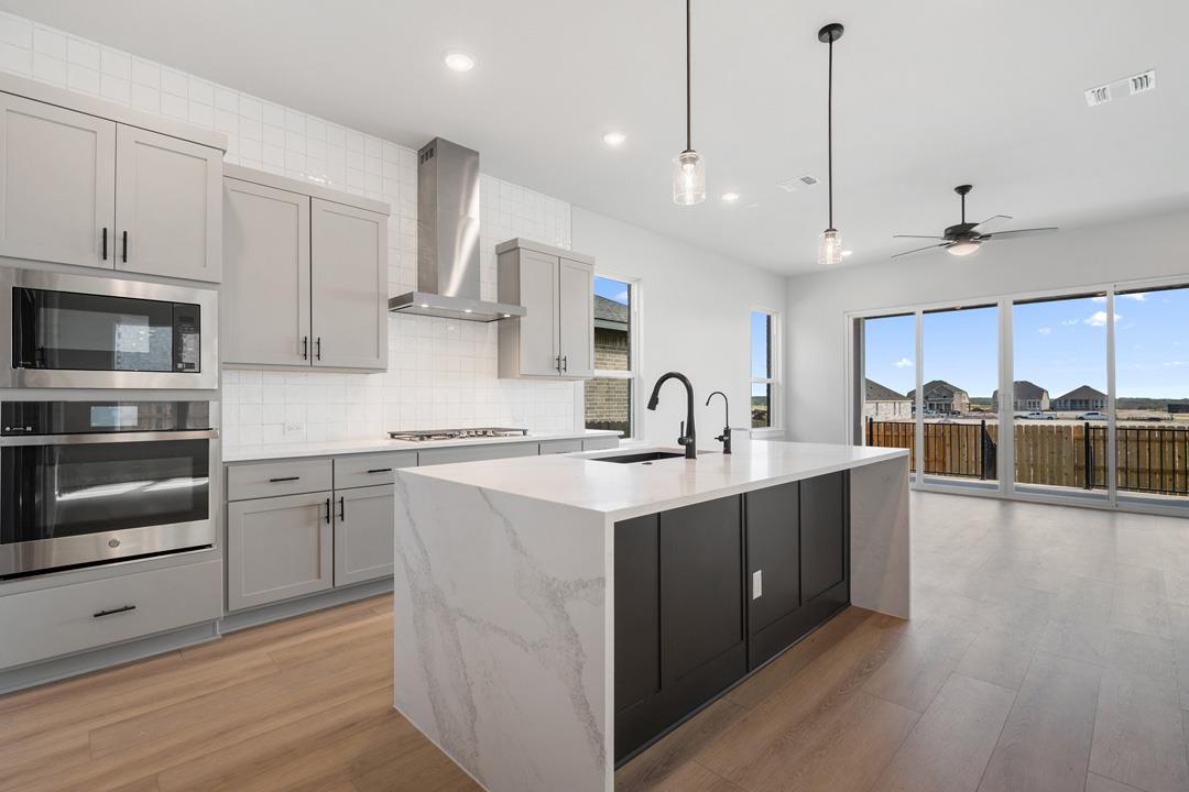 608 Leeland Drive, Liberty Hill, TX 78642