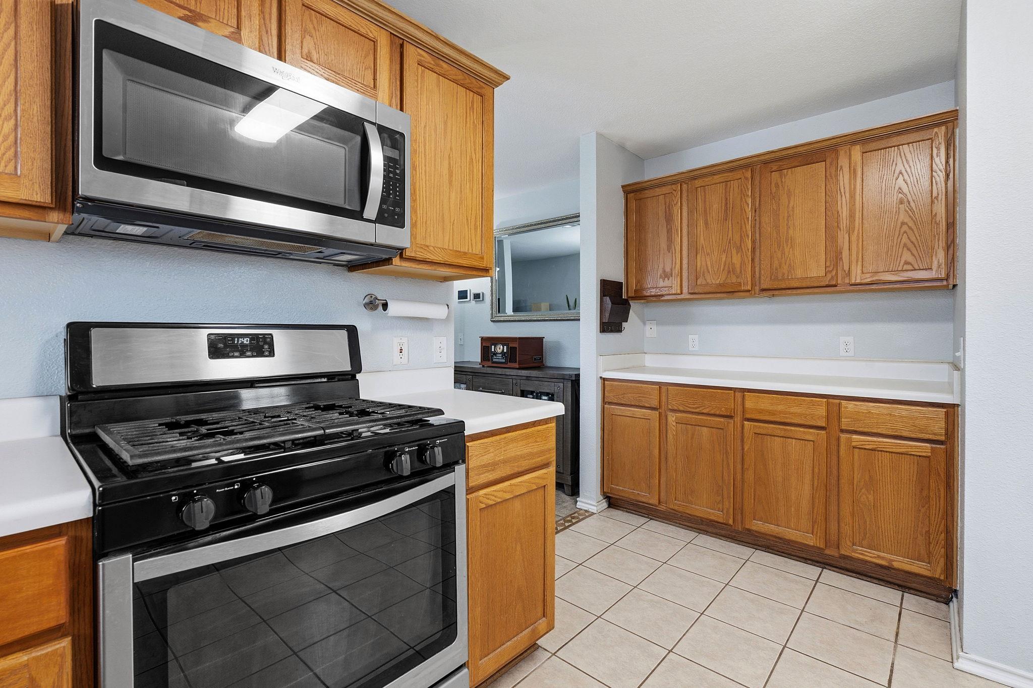 626 Atlantis, Kyle, TX 78640