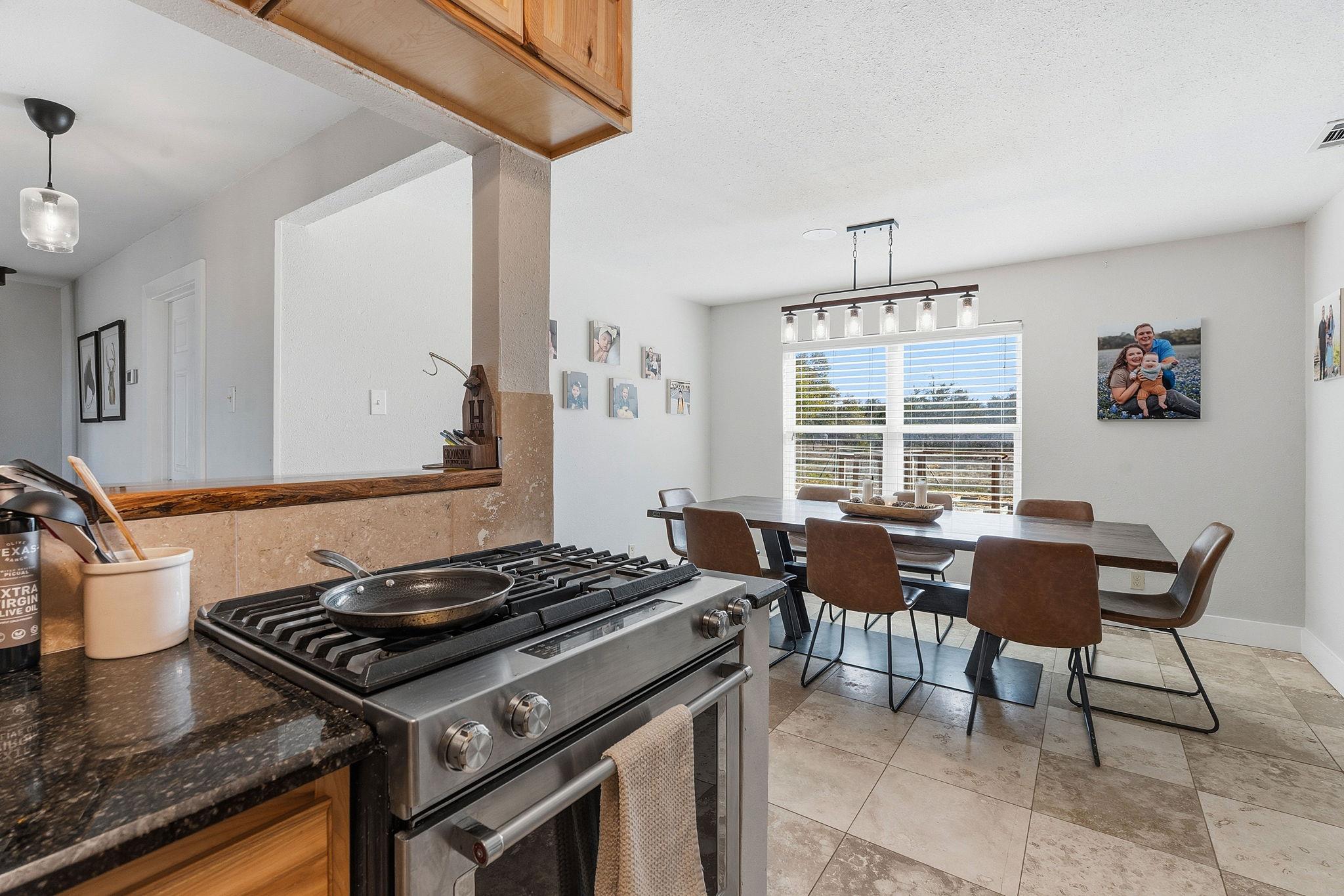 255 Rocky Creek Rd, Dripping Springs, TX 78620