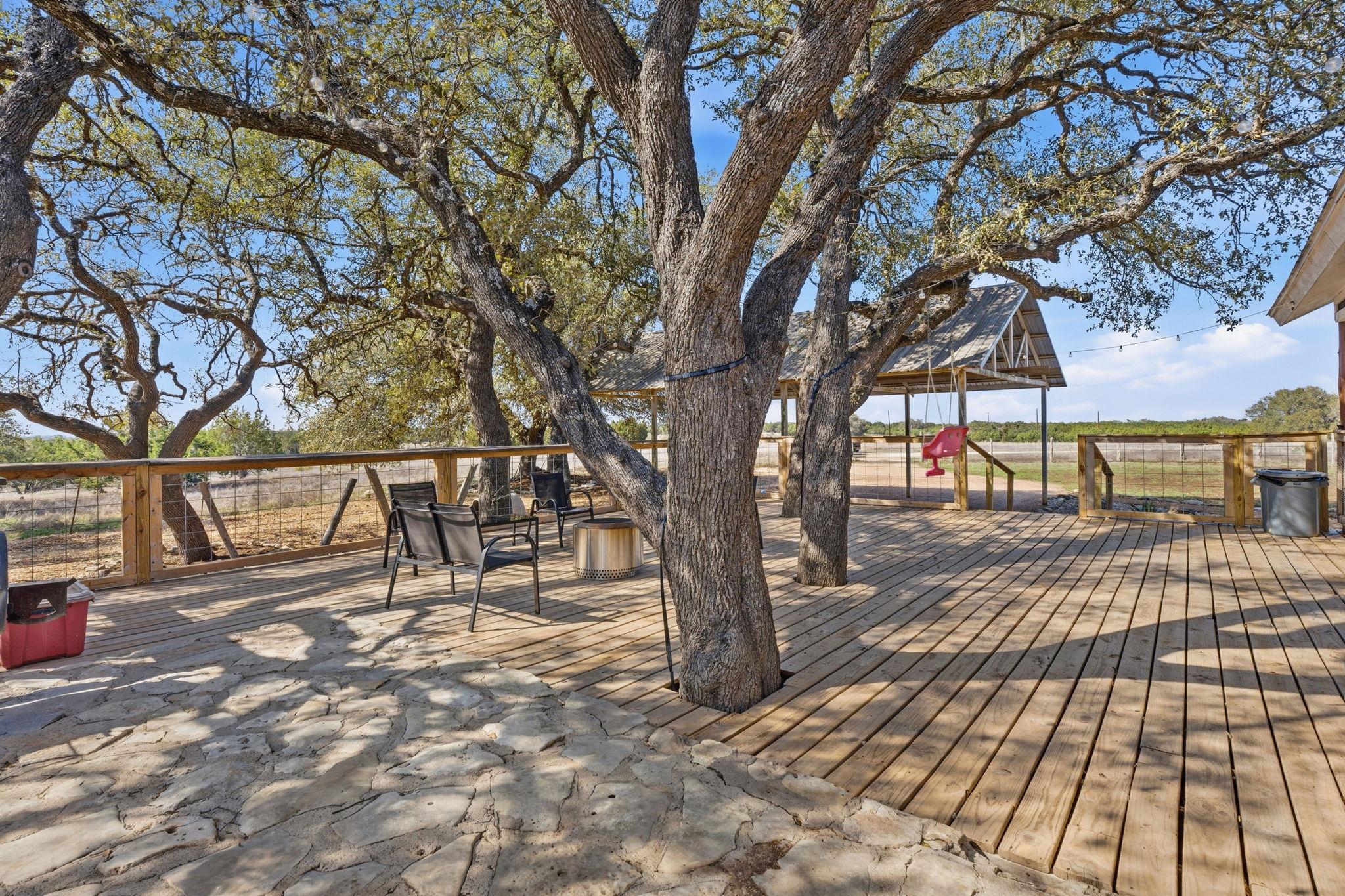 255 Rocky Creek Rd, Dripping Springs, TX 78620