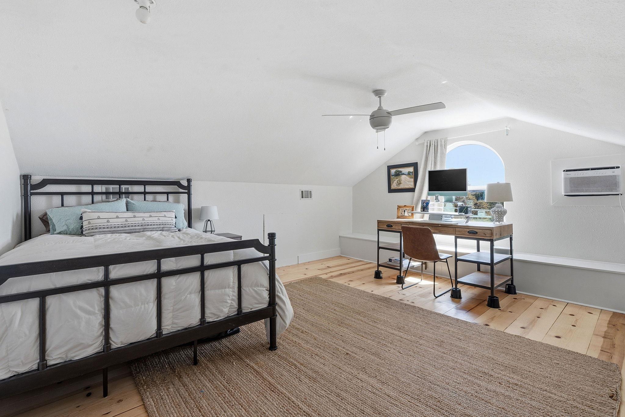 255 Rocky Creek Rd, Dripping Springs, TX 78620