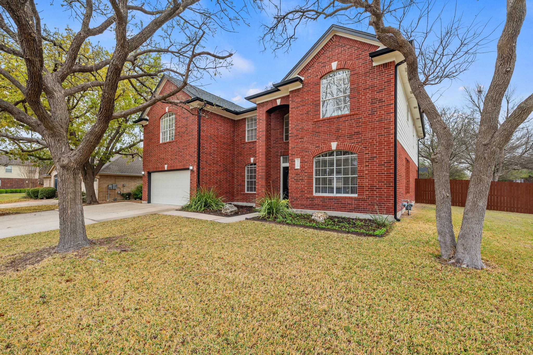 4223 Kingsburg Dr, Round Rock, TX 78681