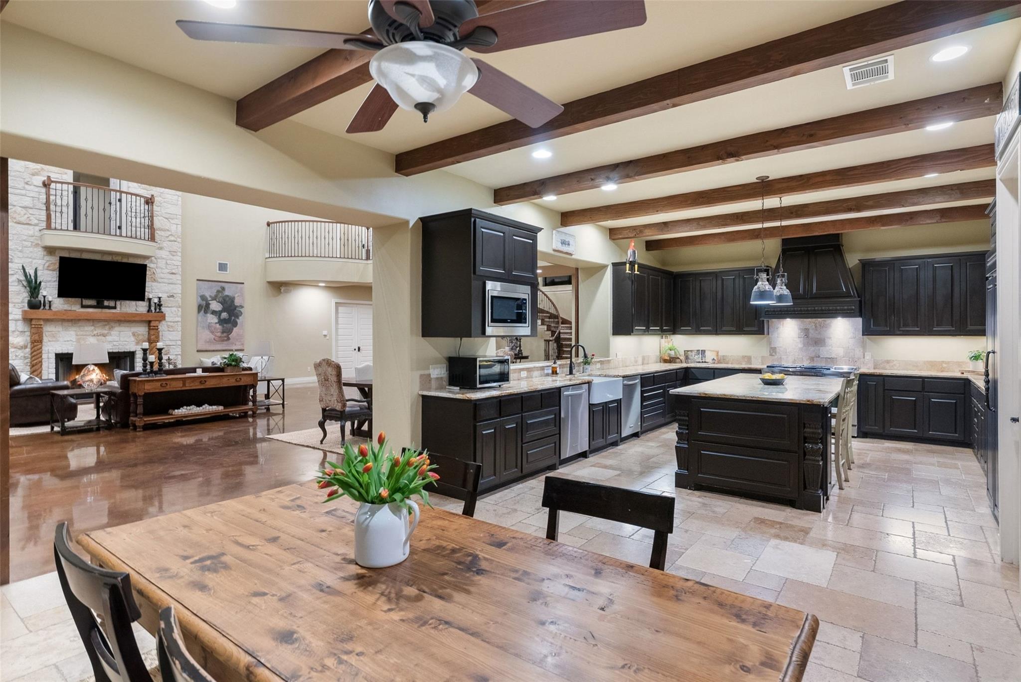 7220 Creek Rd, Dripping Springs, TX 78620