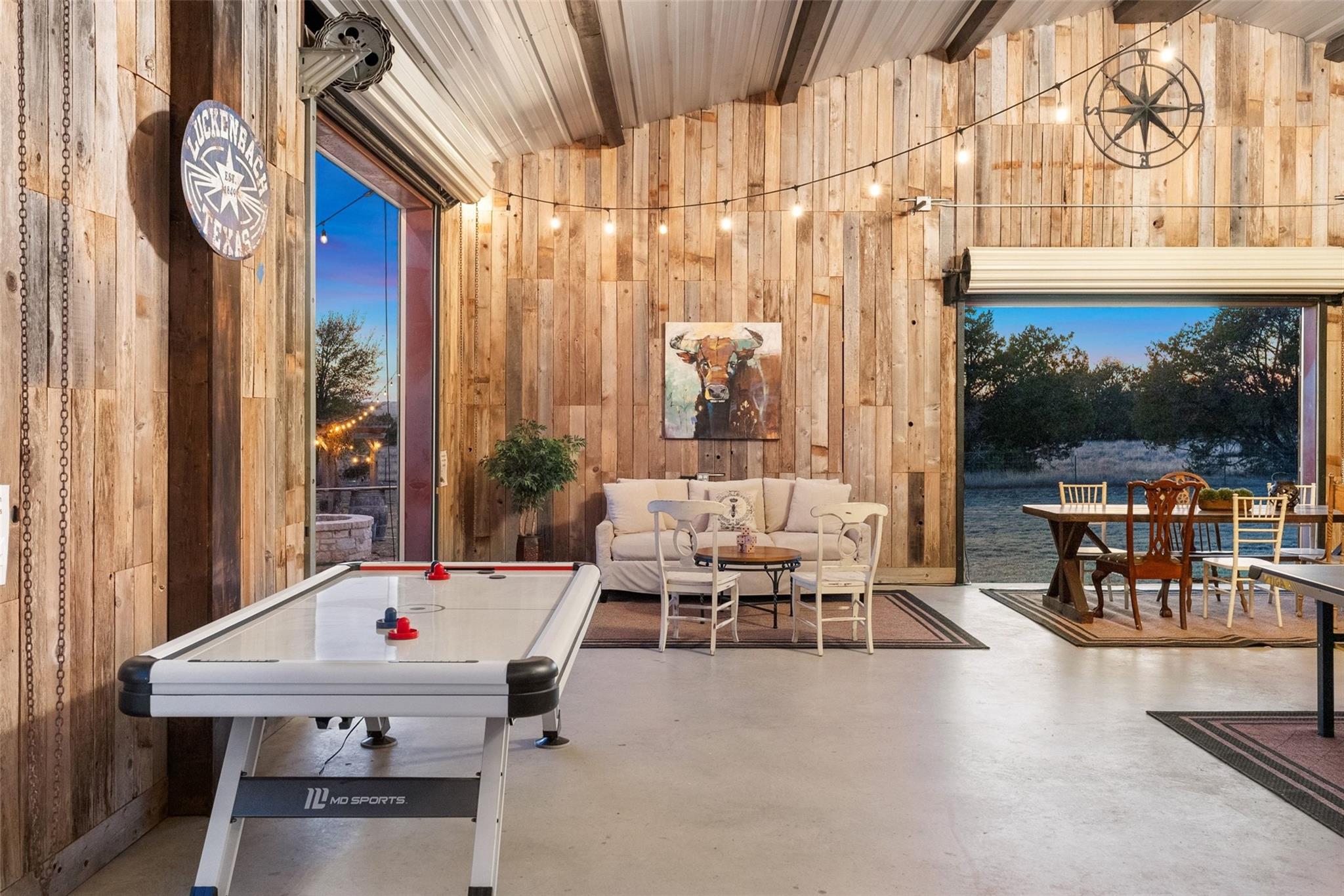 7220 Creek Rd, Dripping Springs, TX 78620