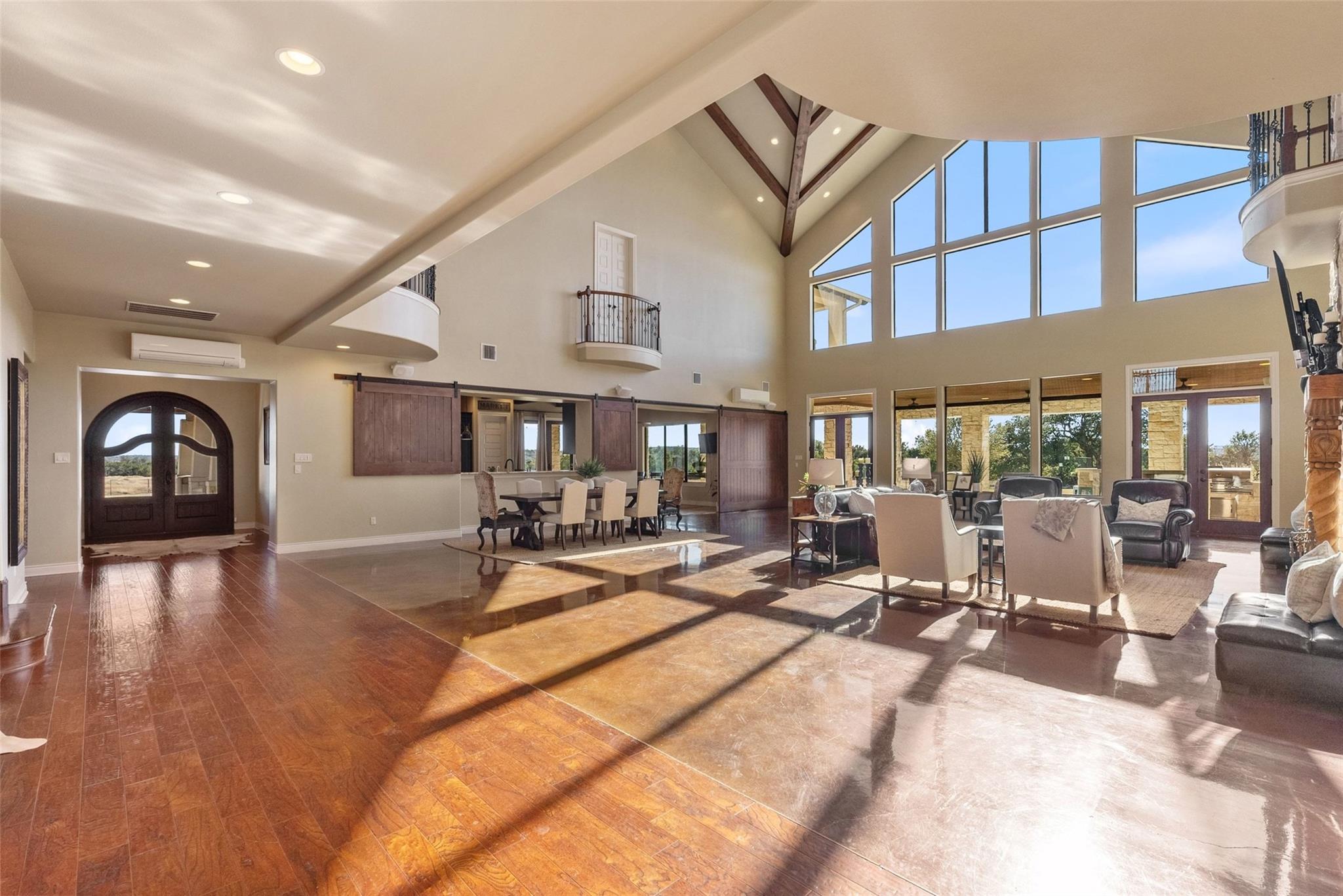 7220 Creek Rd, Dripping Springs, TX 78620