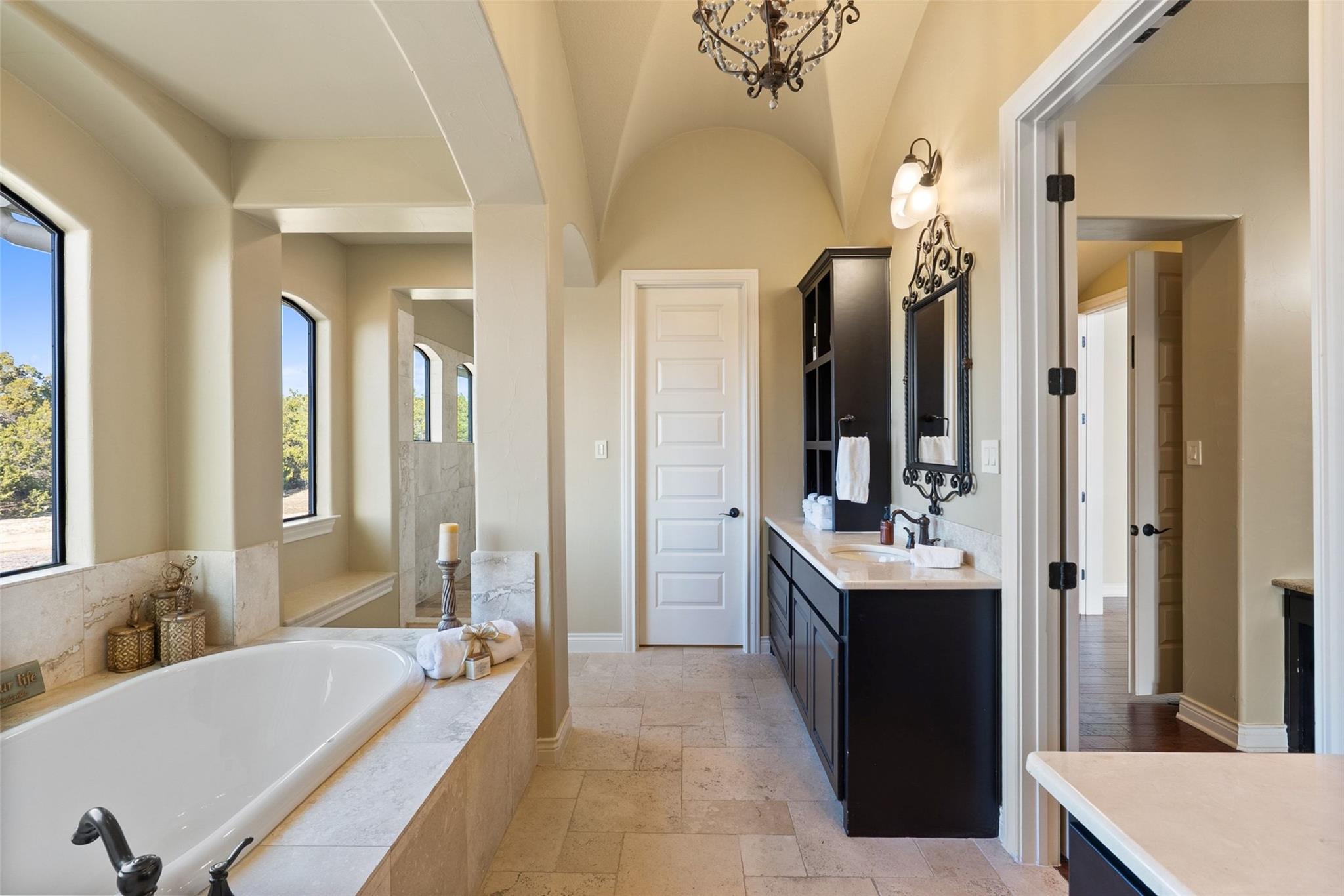 7220 Creek Rd, Dripping Springs, TX 78620