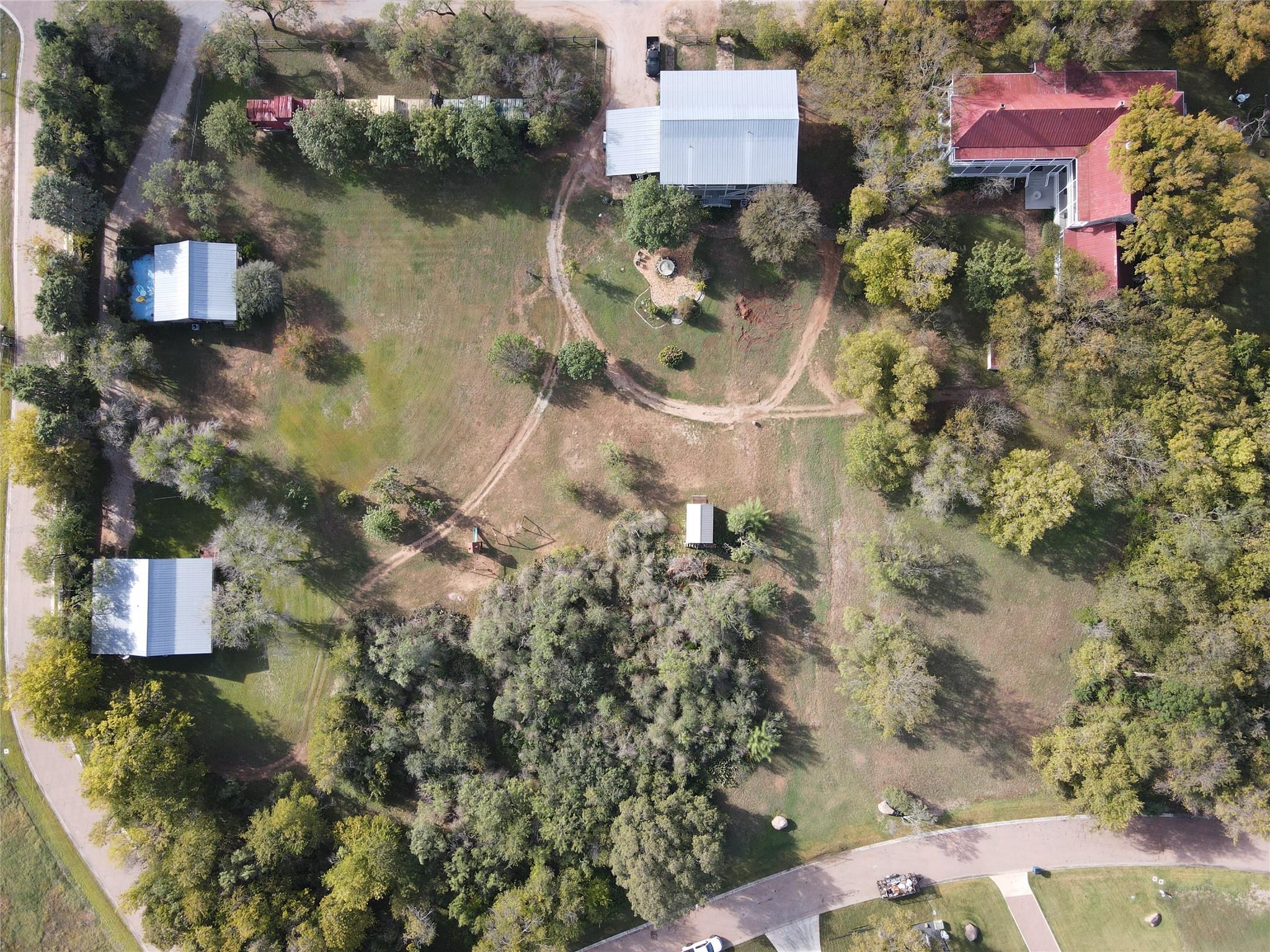 1001 King Ct, Kingsland, TX 78639