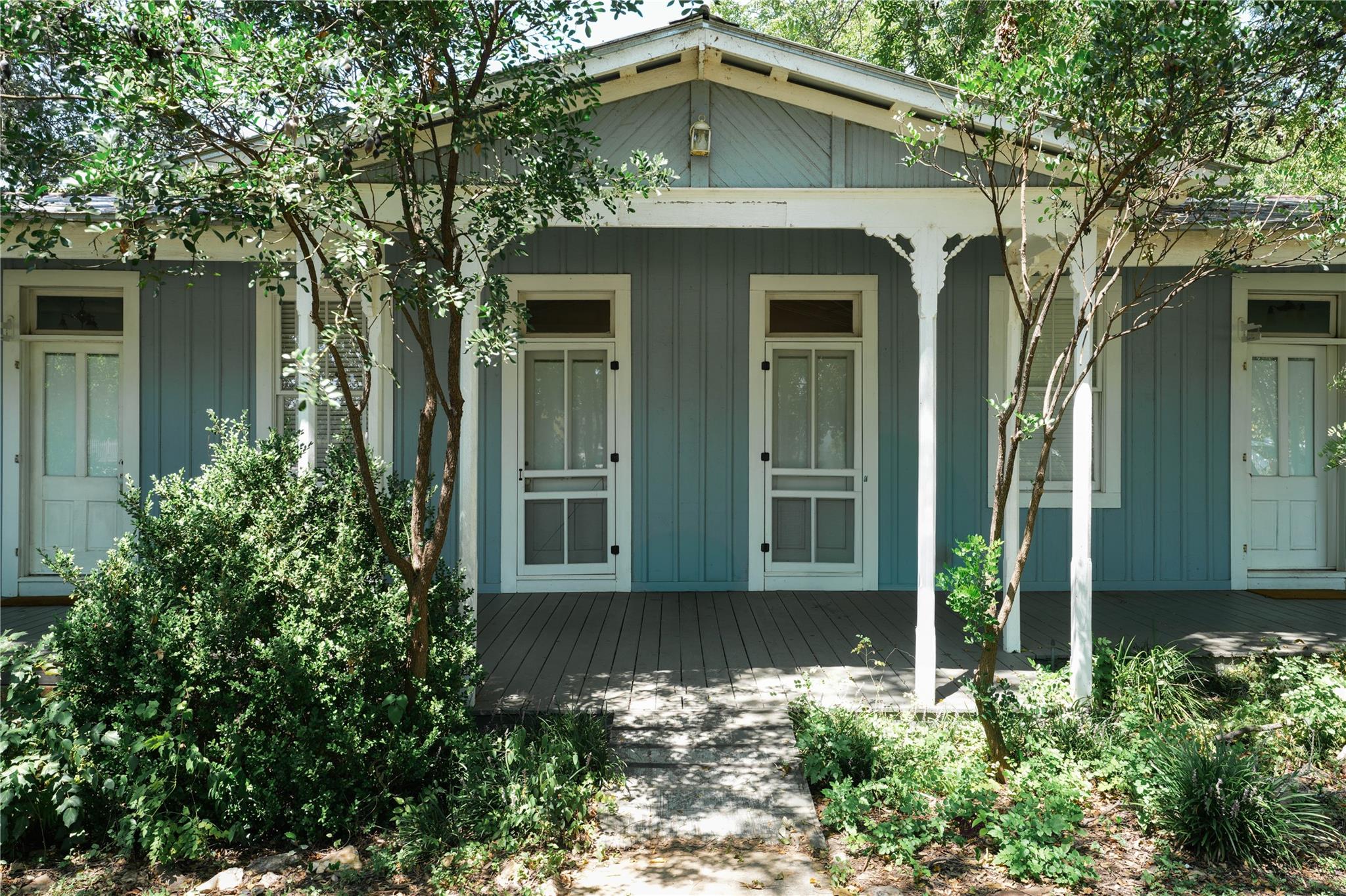 1001 King Ct, Kingsland, TX 78639