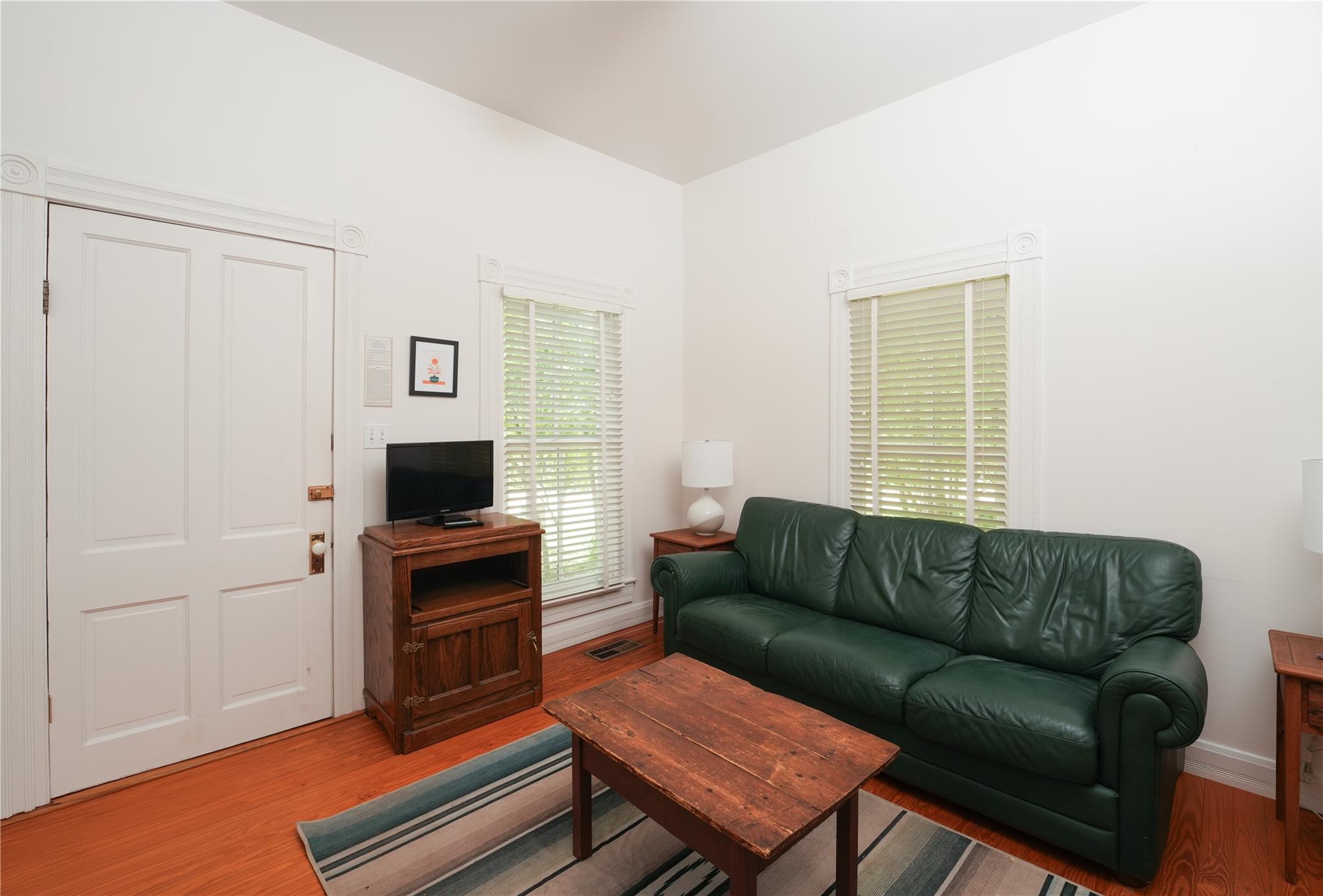 1001 King Ct, Kingsland, TX 78639