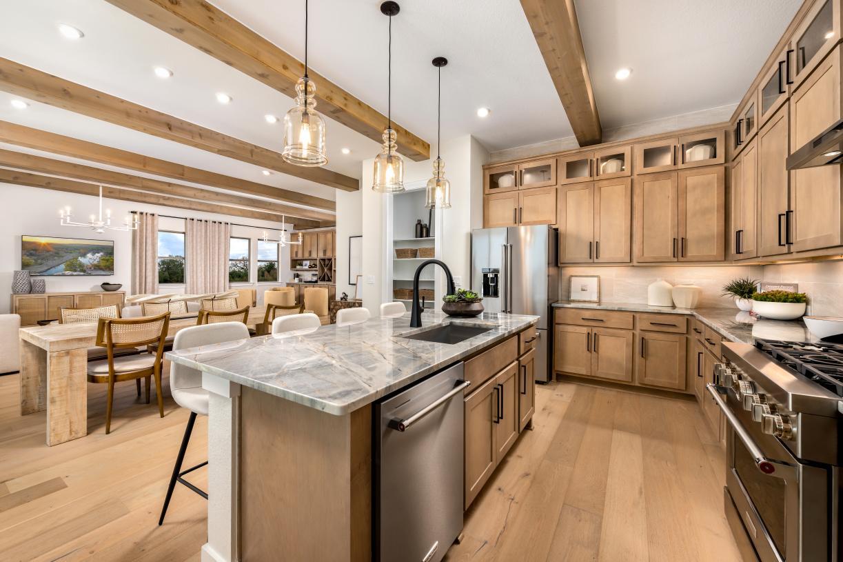 613 Hallwood Dr, Liberty Hill, TX 78642