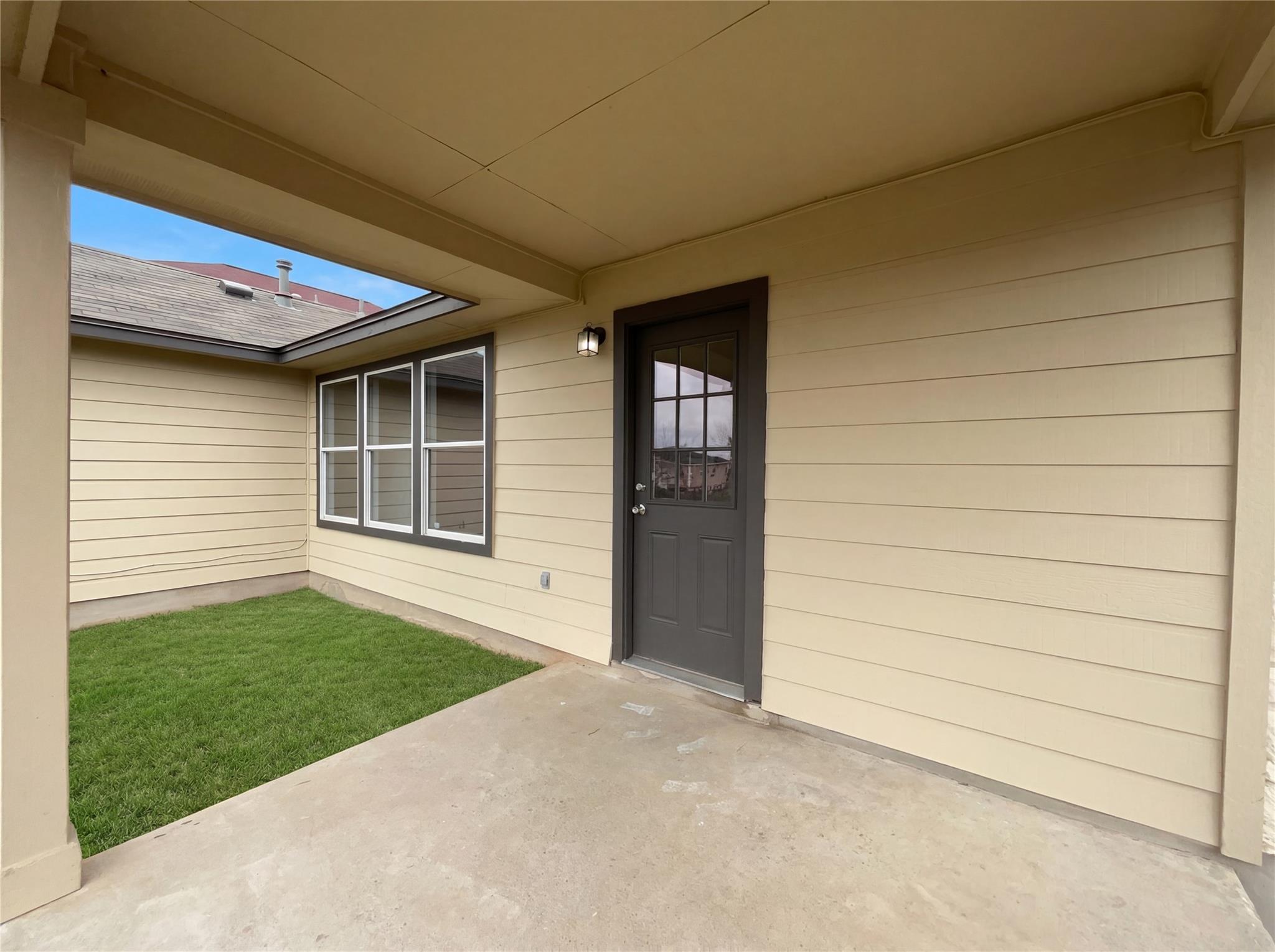 506 Gettysburg Loop, Elgin, TX 78621