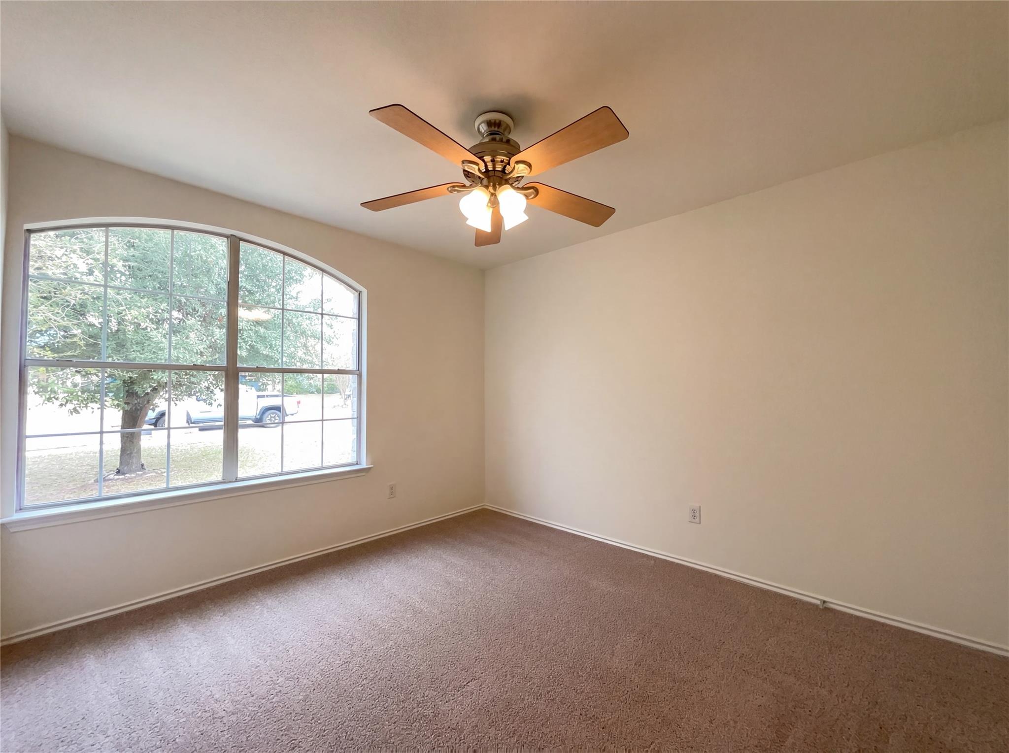 506 Gettysburg Loop, Elgin, TX 78621