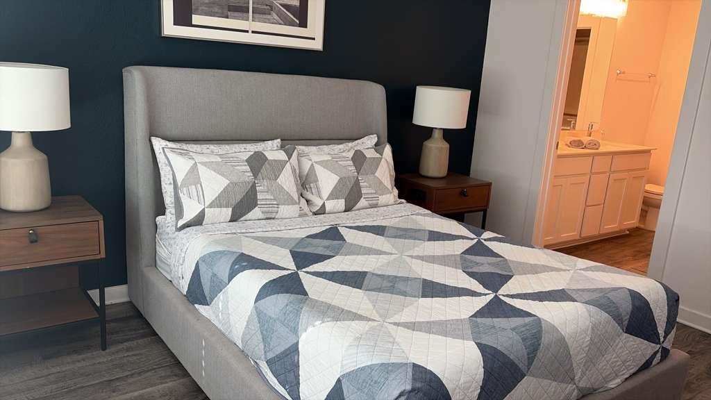 680 Naumann DR #A4 # A4, Leander, TX 78641