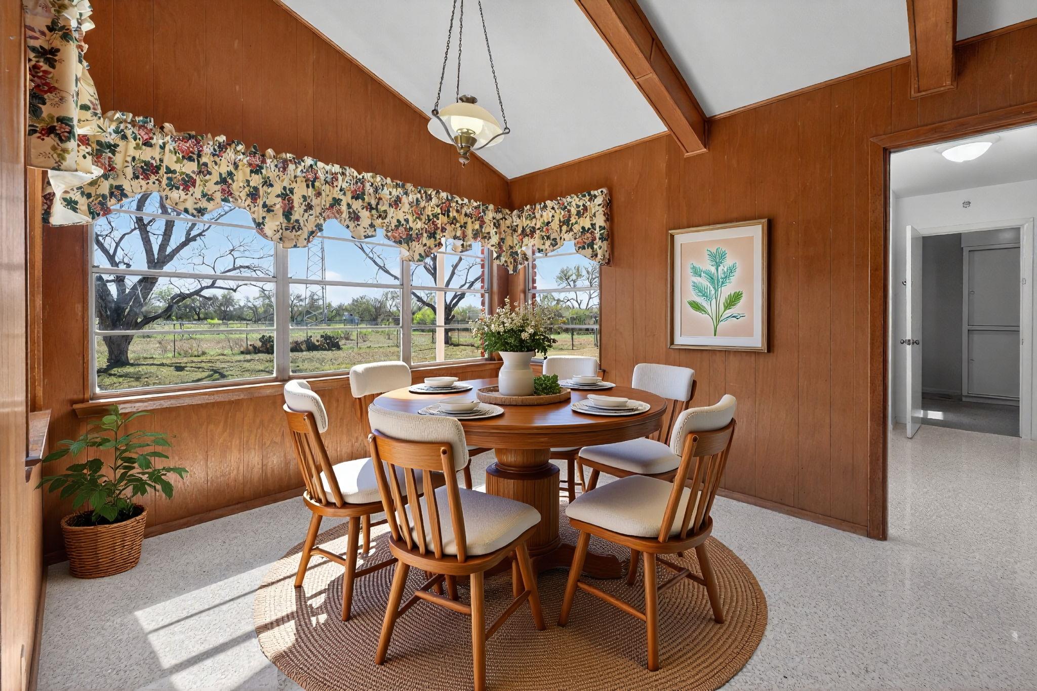 514 Hospital Blvd, Floresville, TX 78114