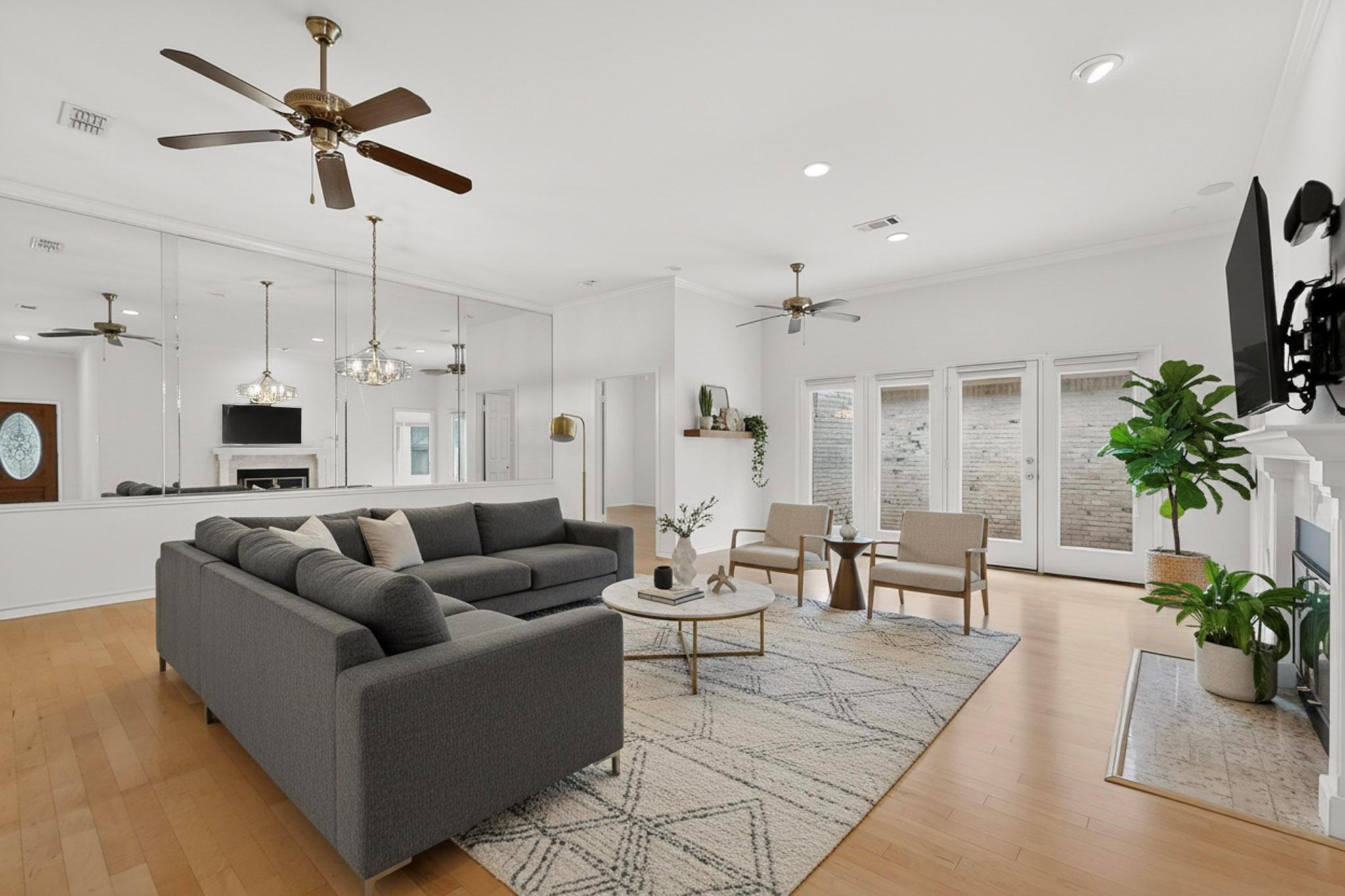 2203 Onion Creek Pkwy # 8, Austin, TX 78747