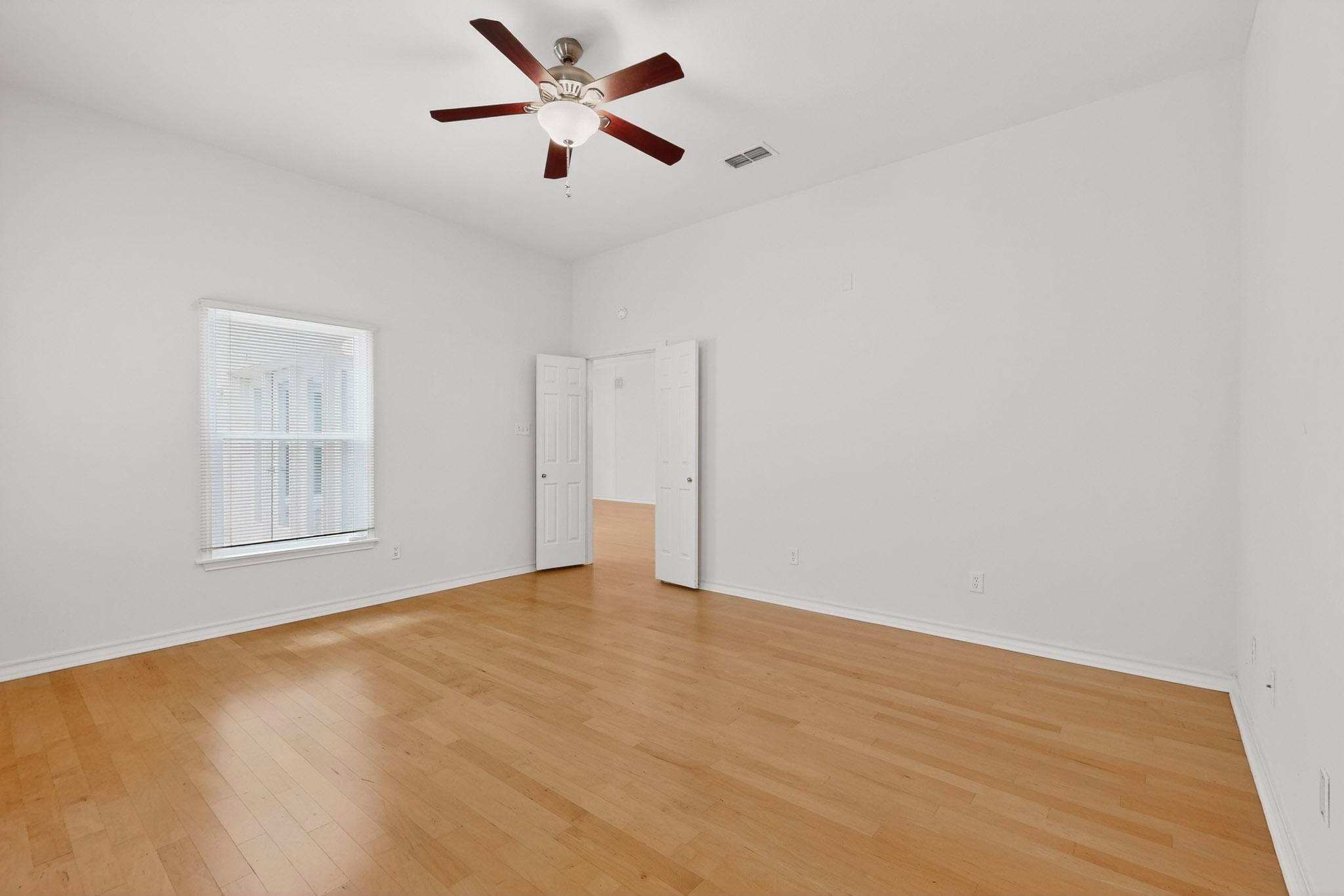 2203 Onion Creek Pkwy # 8, Austin, TX 78747