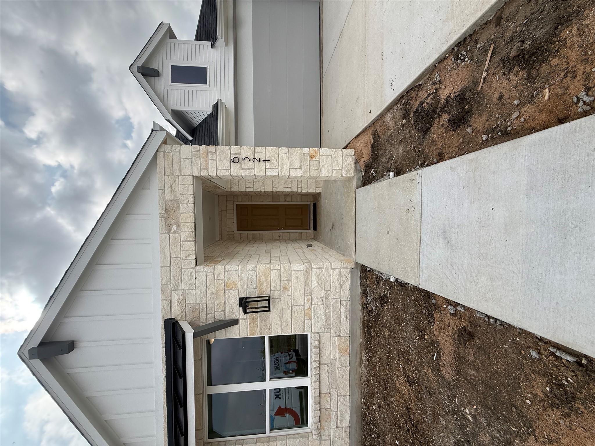 6321 McMurtry St, Austin, TX 78747