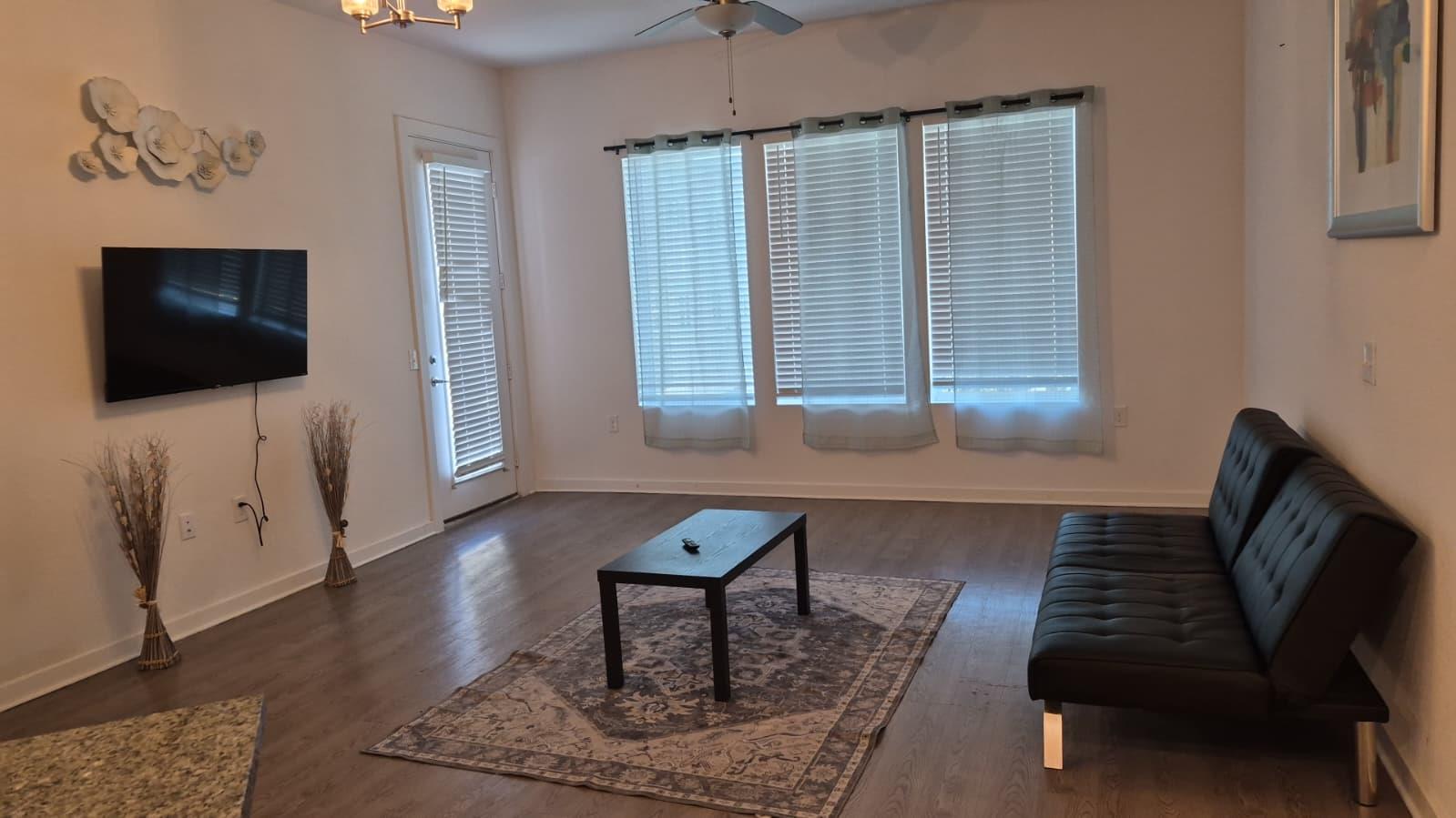 680 Naumann DR #A3 # A3, Leander, TX 78641