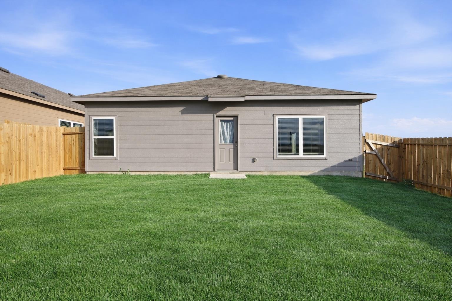 292 Legacy Cir, New Braunfels, TX 78130