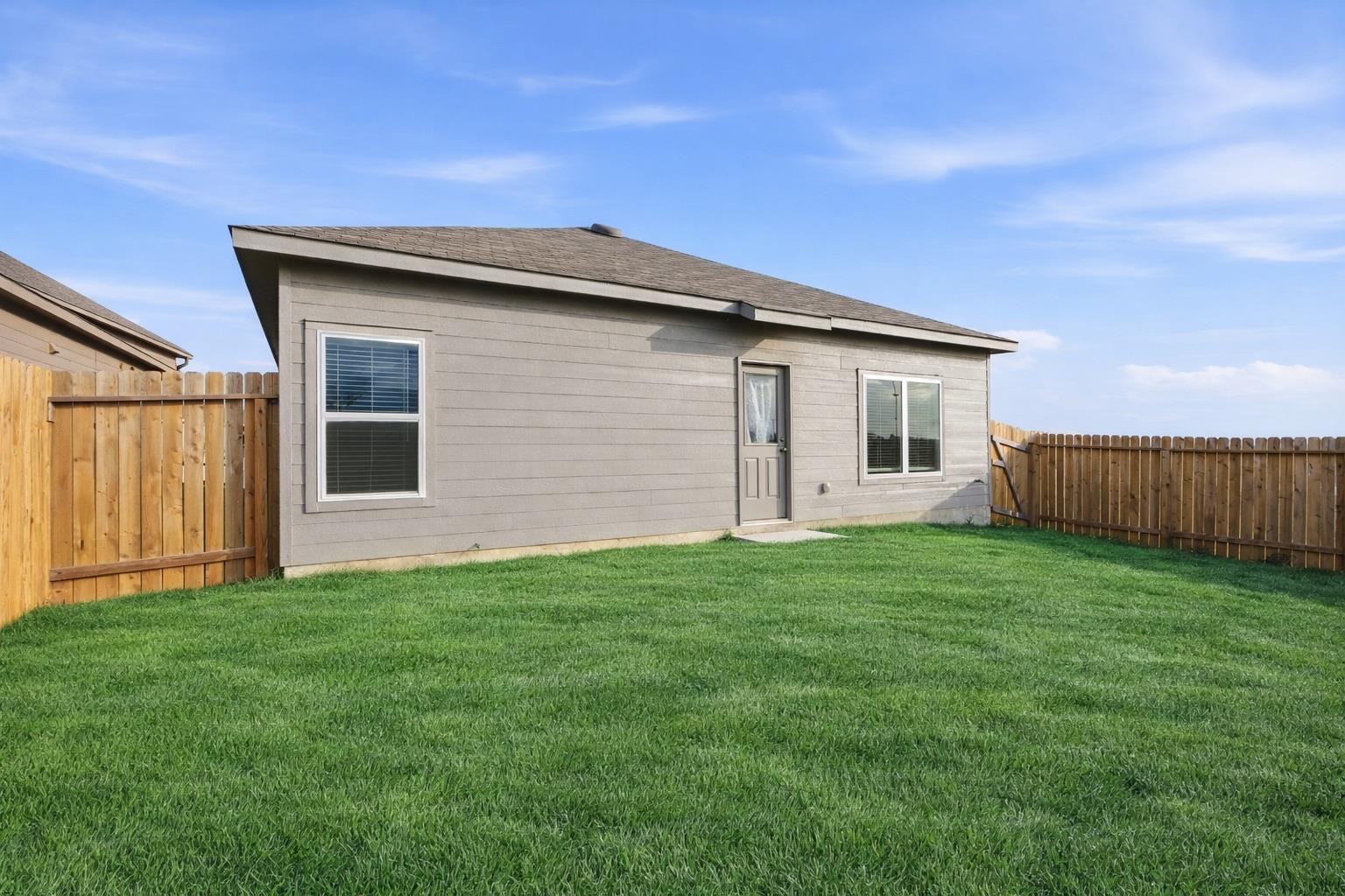 292 Legacy Cir, New Braunfels, TX 78130