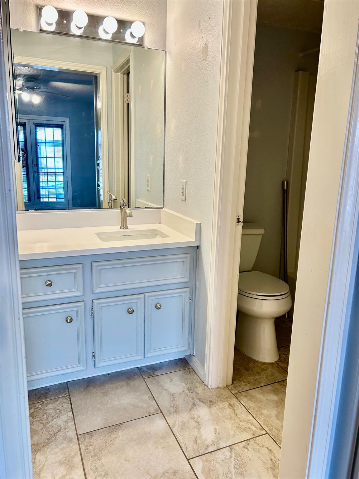 502 W 17th St # K, Austin, TX 78701