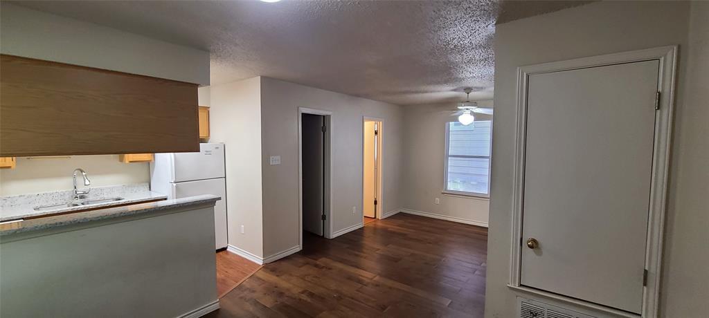 1907 Robbins Pl # 204, Austin, TX 78705