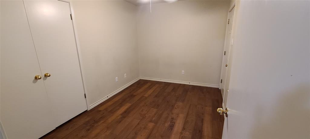 1907 Robbins Pl # 204, Austin, TX 78705