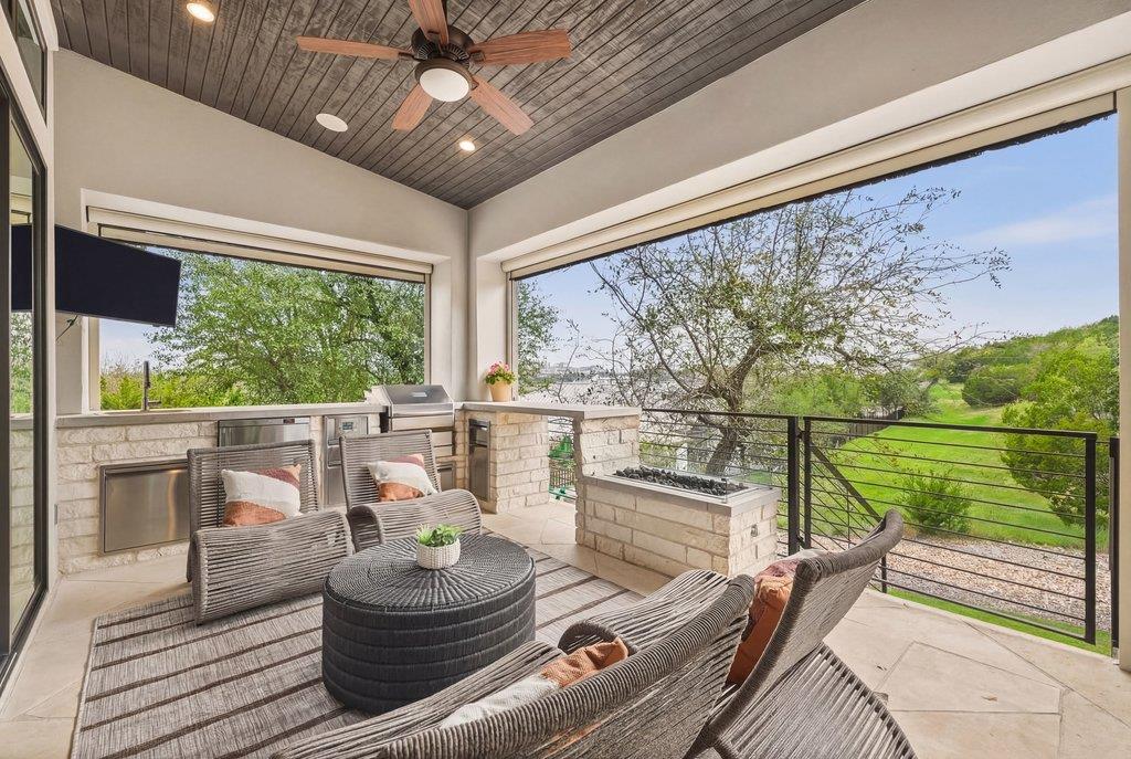 311 Bowcross Pt, Austin, TX 78738