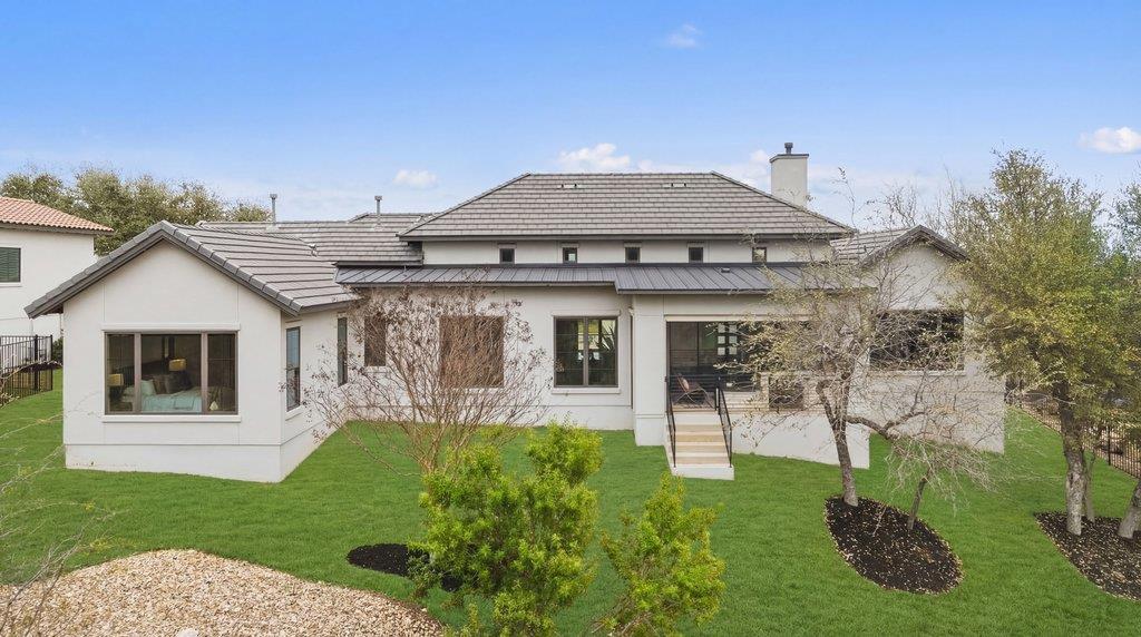 311 Bowcross Pt, Austin, TX 78738