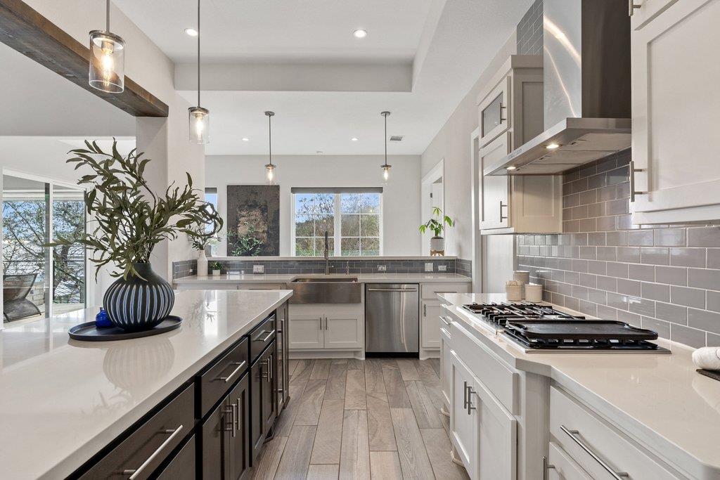 311 Bowcross Pt, Austin, TX 78738