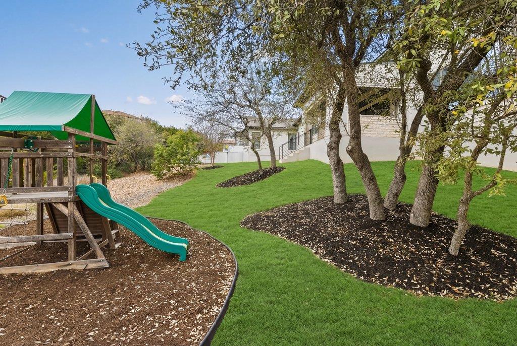 311 Bowcross Pt, Austin, TX 78738