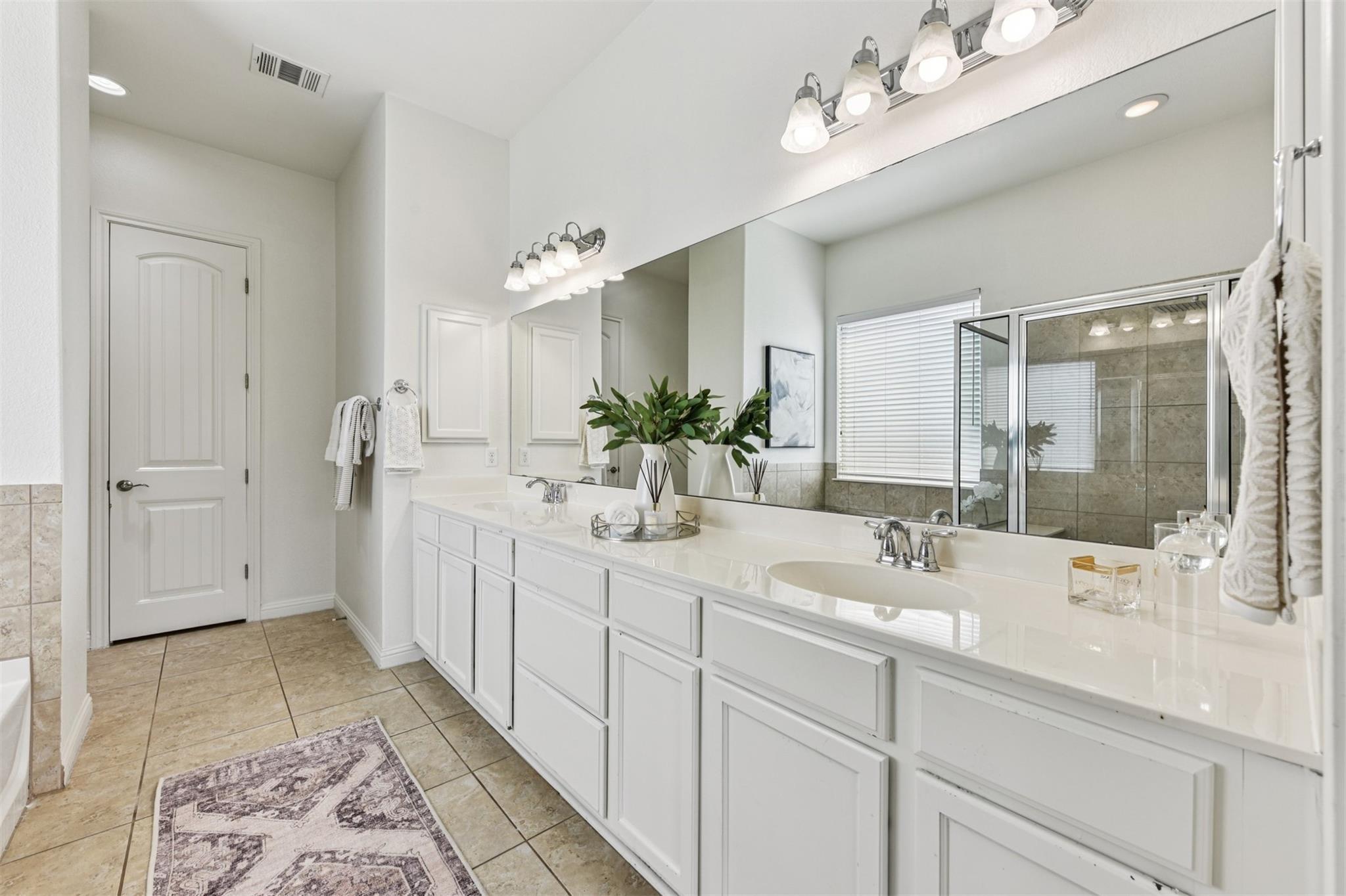 15701 Jeffs Ln, Austin, TX 78717