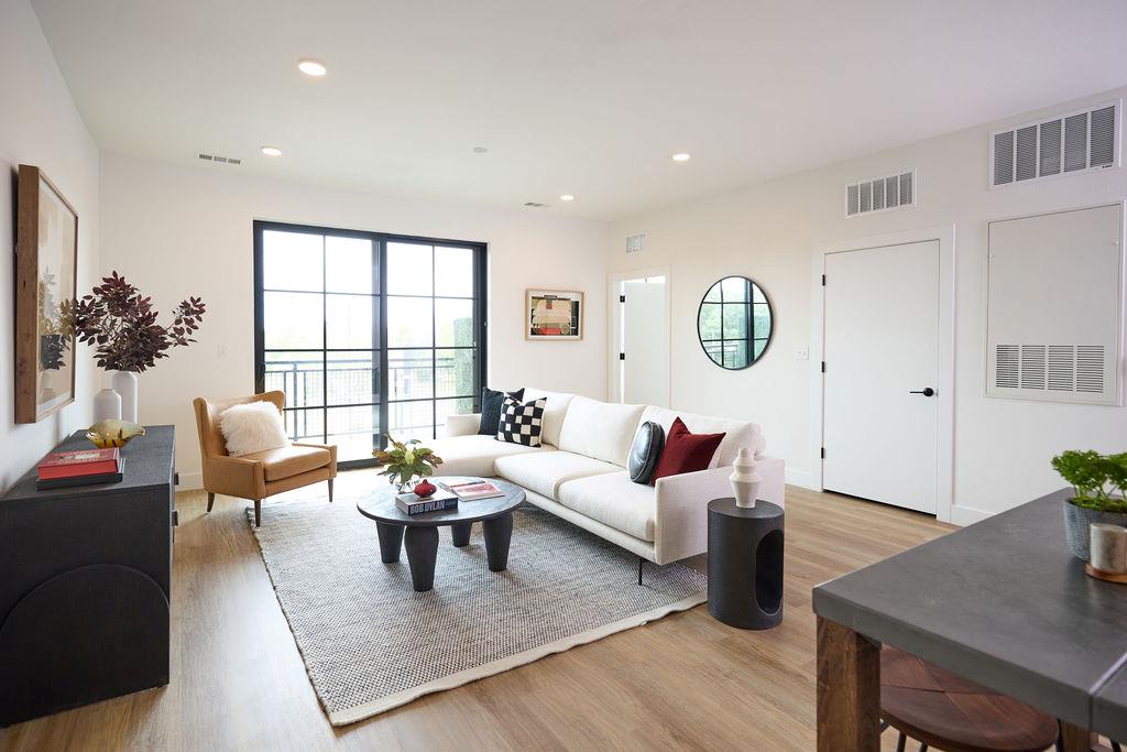 4315 S Congress Ave # 216, Austin, TX 78745