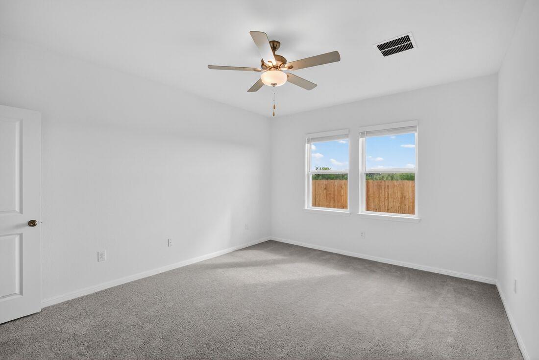 14101 Axel Johanson Dr, Del Valle, TX 78617