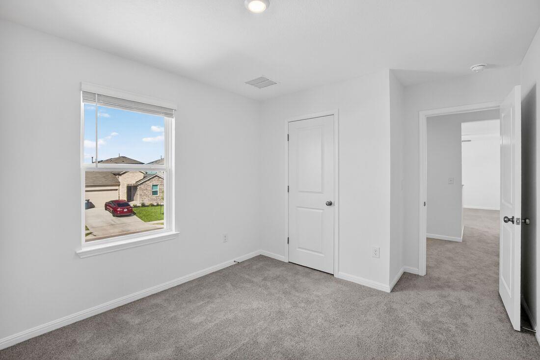 14101 Axel Johanson Dr, Del Valle, TX 78617