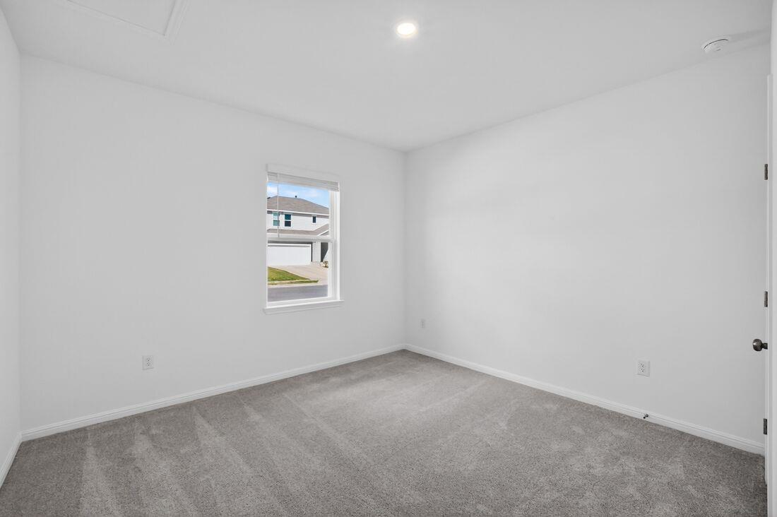 14101 Axel Johanson Dr, Del Valle, TX 78617